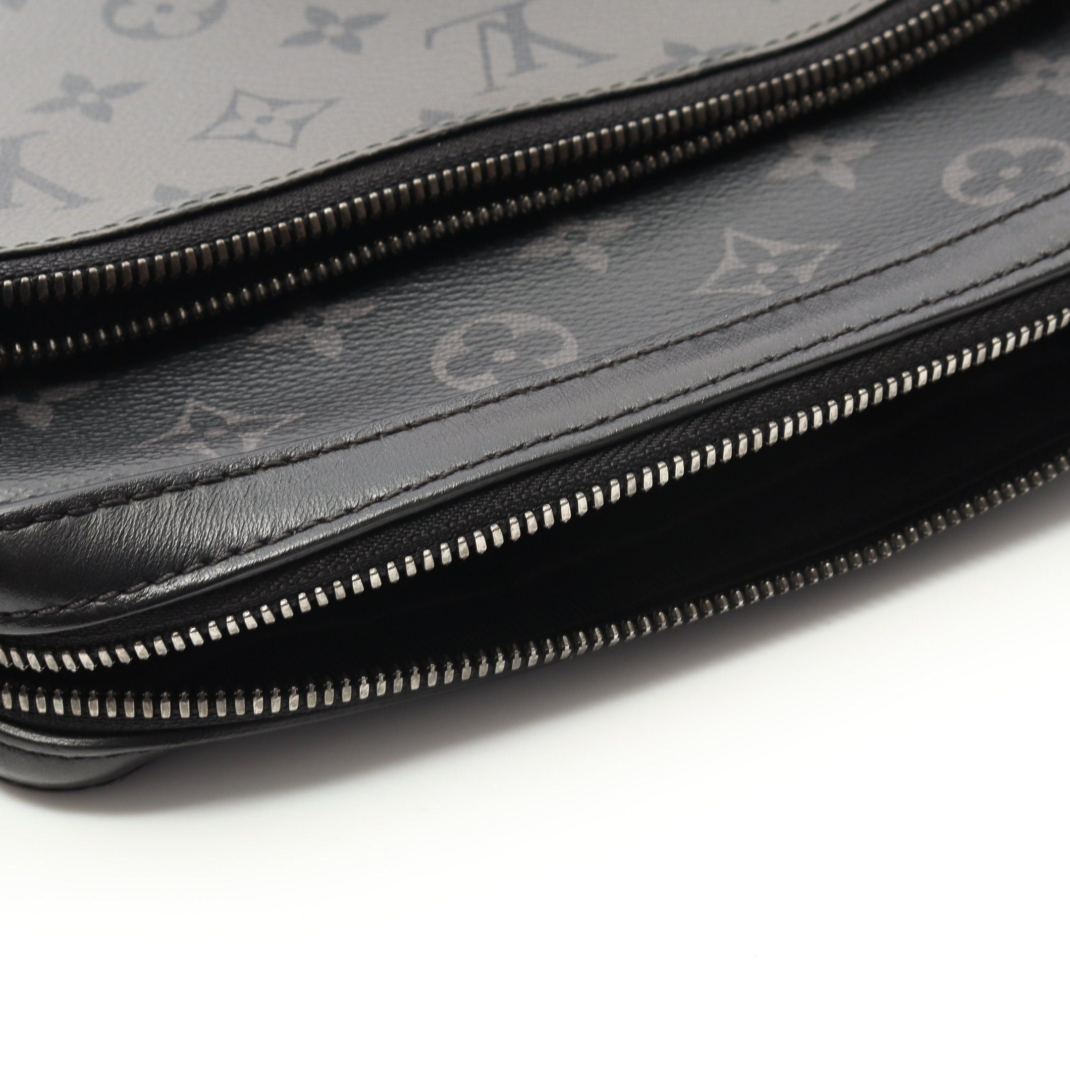 Louis Vuitton Louis Vuitton Trio Messenger Monogram Eclipse Shoulder Bag Leather Black Gray Size ONE SIZE - 7 Thumbnail