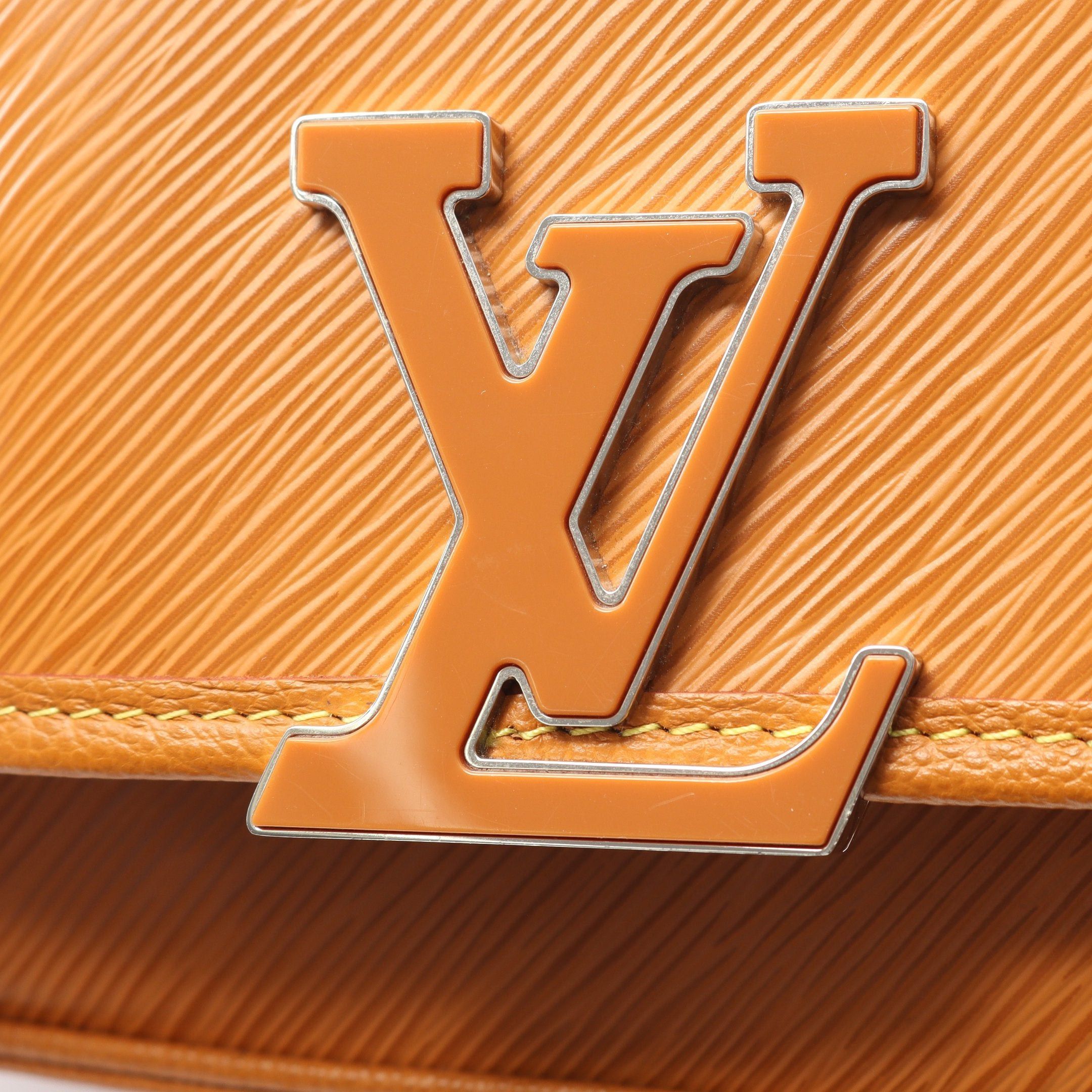 Louis Vuitton Louis Vuitton Busi Nm Epi Goldmiel Shoulder Bag Leather Light Brown Size ONE SIZE - 7 Thumbnail