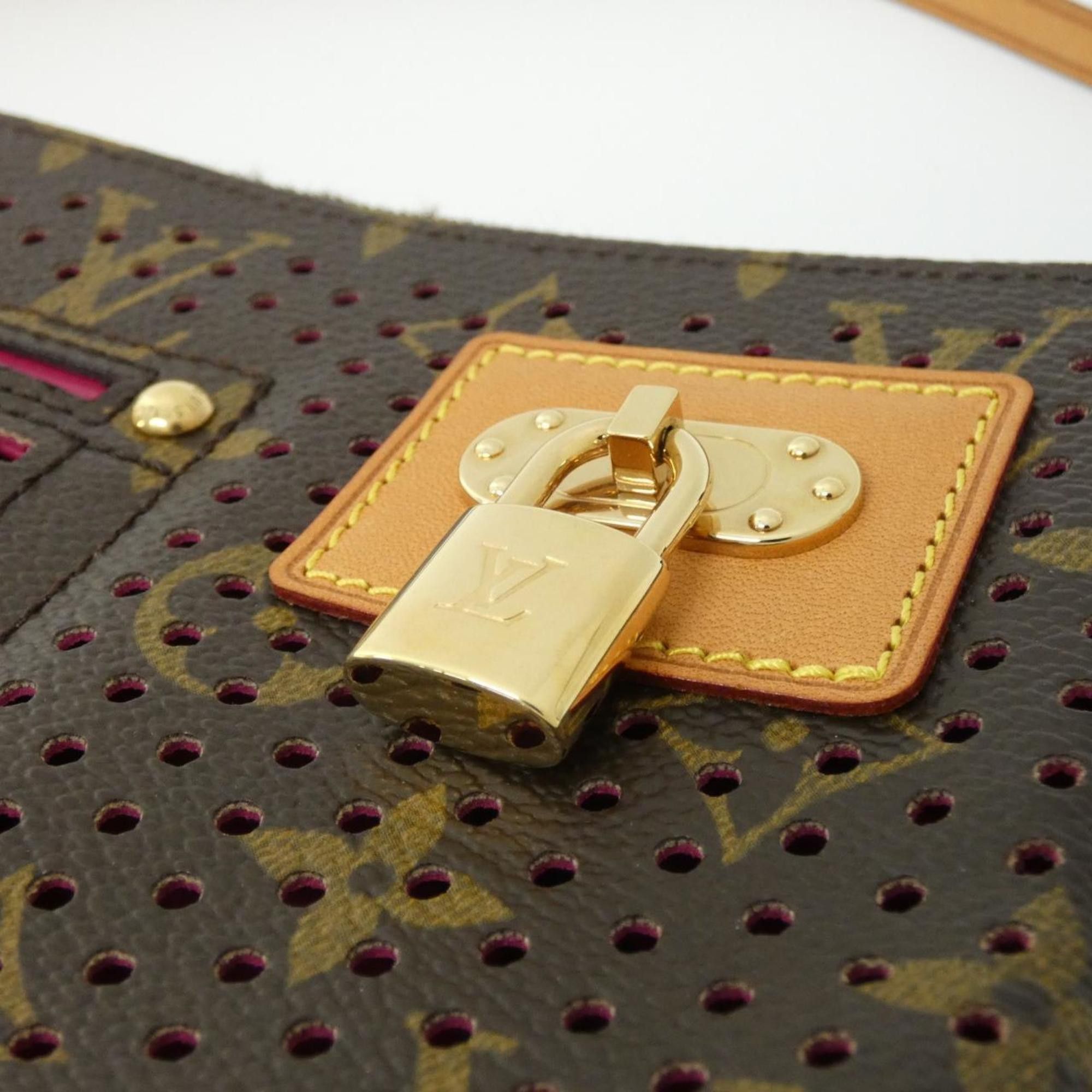 Louis Vuitton Louis Vuitton Pochette Accessoire clutch Size ONE SIZE - 5 Thumbnail