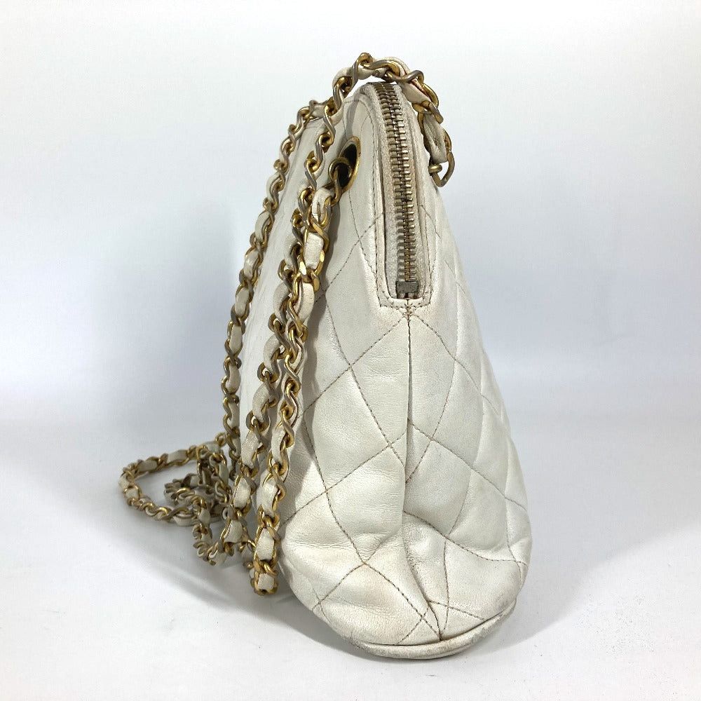 Chanel Chanel Matelasse Logo Double Chain Bag Shawl Shoulder Leather Women White Size ONE SIZE - 4 Thumbnail