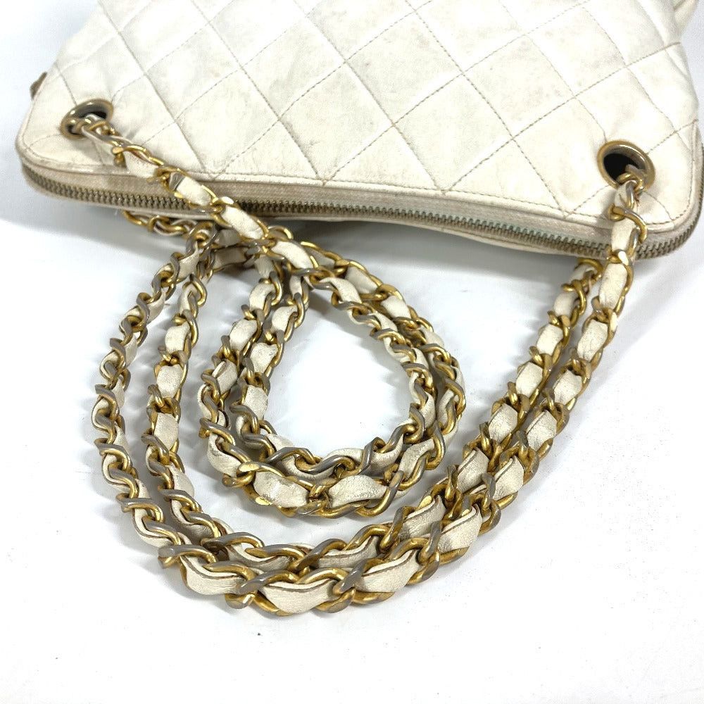Chanel Chanel Matelasse Logo Double Chain Bag Shawl Shoulder Leather Women White Size ONE SIZE - 8 Thumbnail
