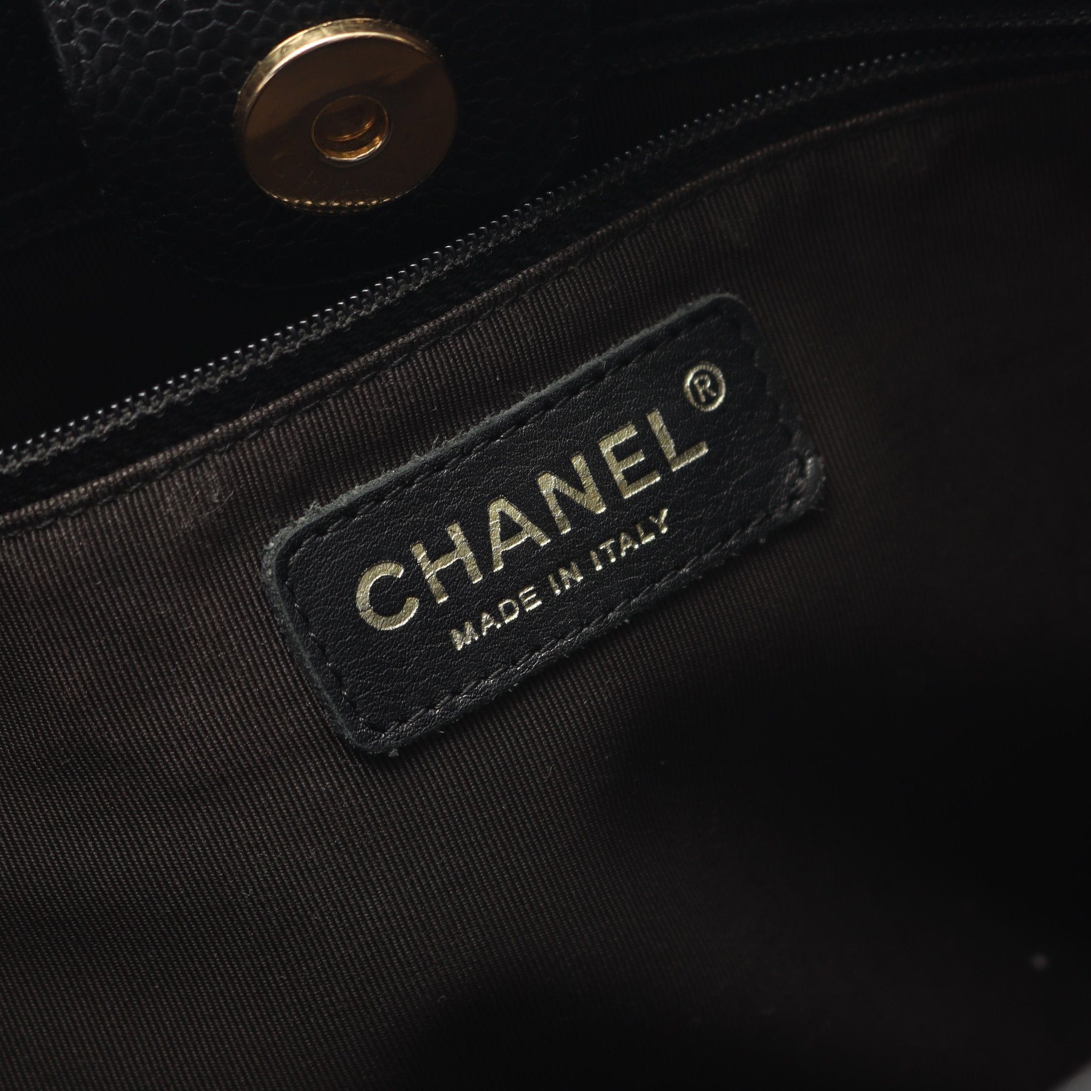 Chanel Chanel Matelasse Pst Chain Shoulder Bag Tote Caviar Skin Black Gold Hardware Size ONE SIZE - 4 Thumbnail