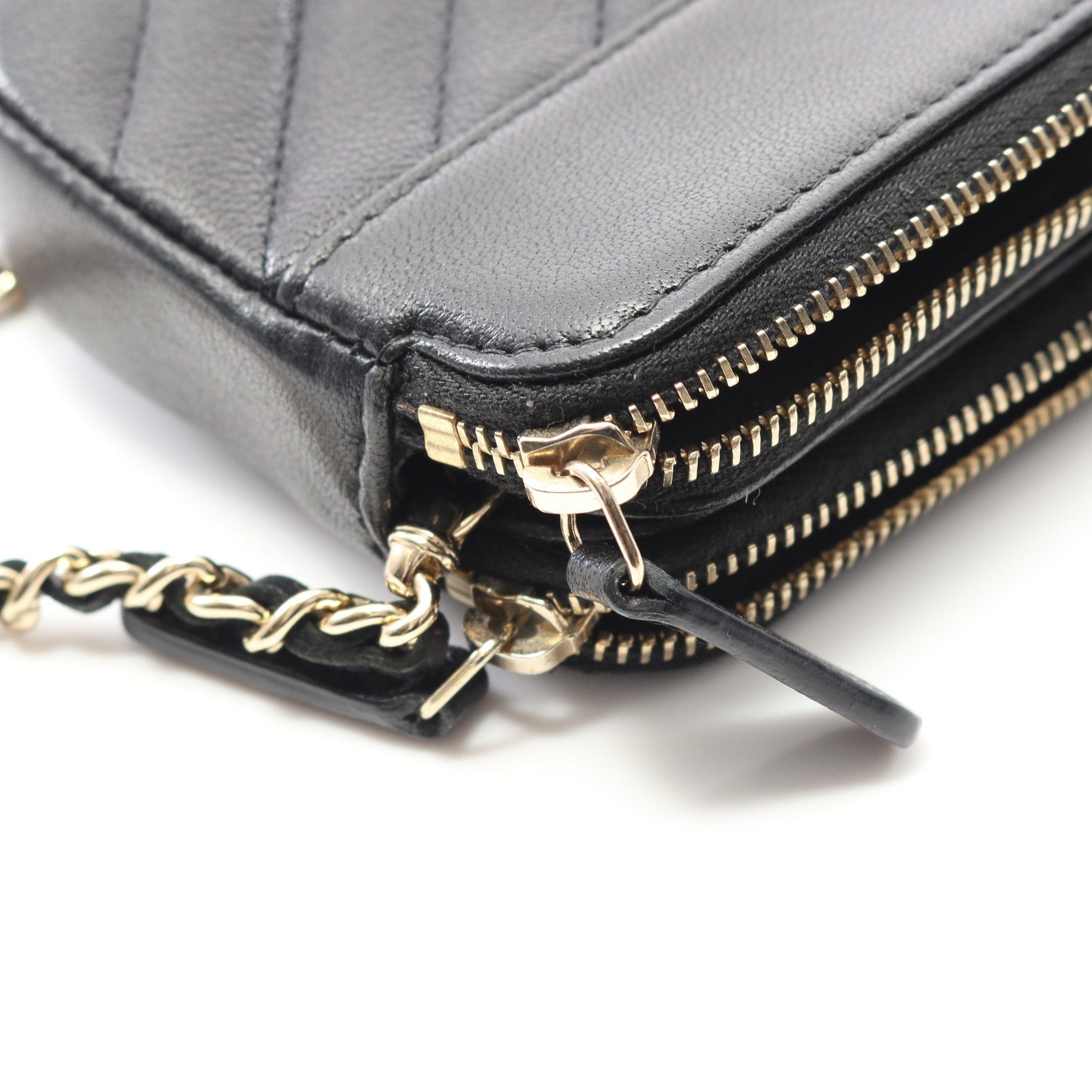 Chanel Chanel Mademoiselle Chain Wallet Leather Black Gold Hardware Size ONE SIZE - 8 Thumbnail