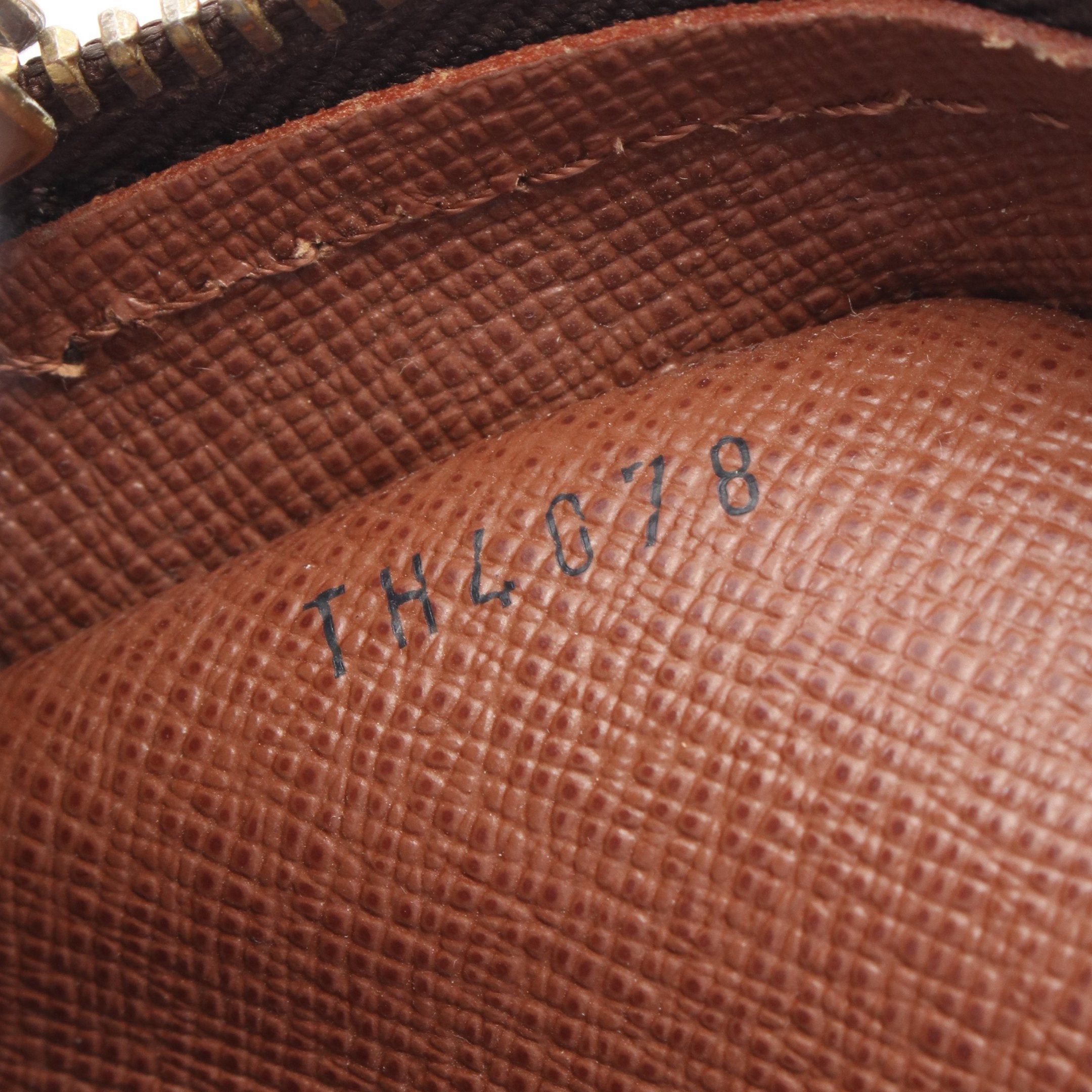 Louis Vuitton Louis Vuitton Amazon Monogram Shoulder Bag Leather Brown Size ONE SIZE - 5 Thumbnail
