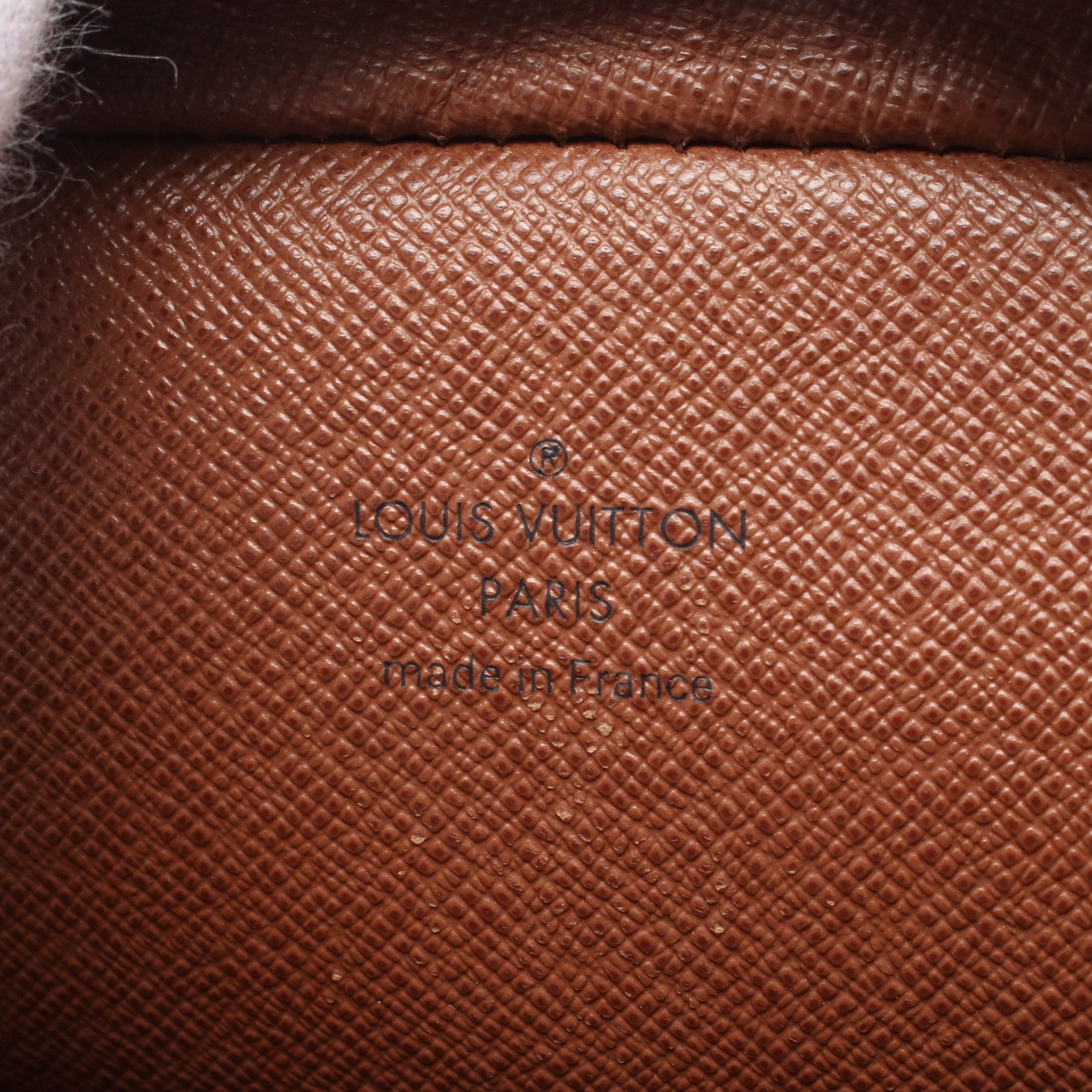 Louis Vuitton Louis Vuitton Amazon Monogram Shoulder Bag Leather Brown Size ONE SIZE - 4 Thumbnail