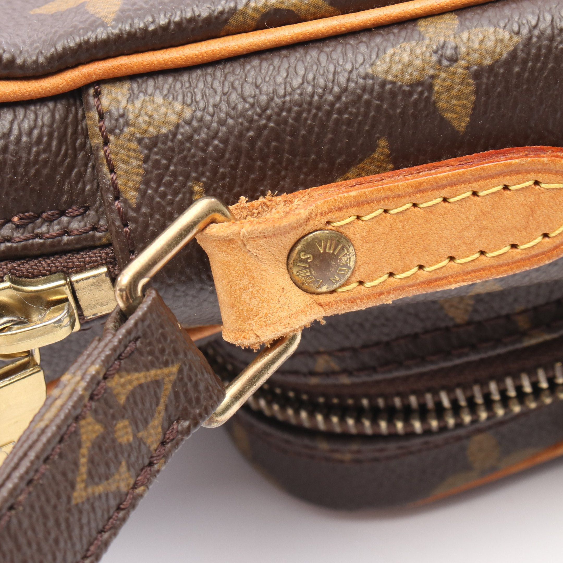 Louis Vuitton Louis Vuitton Amazon Monogram Shoulder Bag Leather Brown Size ONE SIZE - 6 Thumbnail