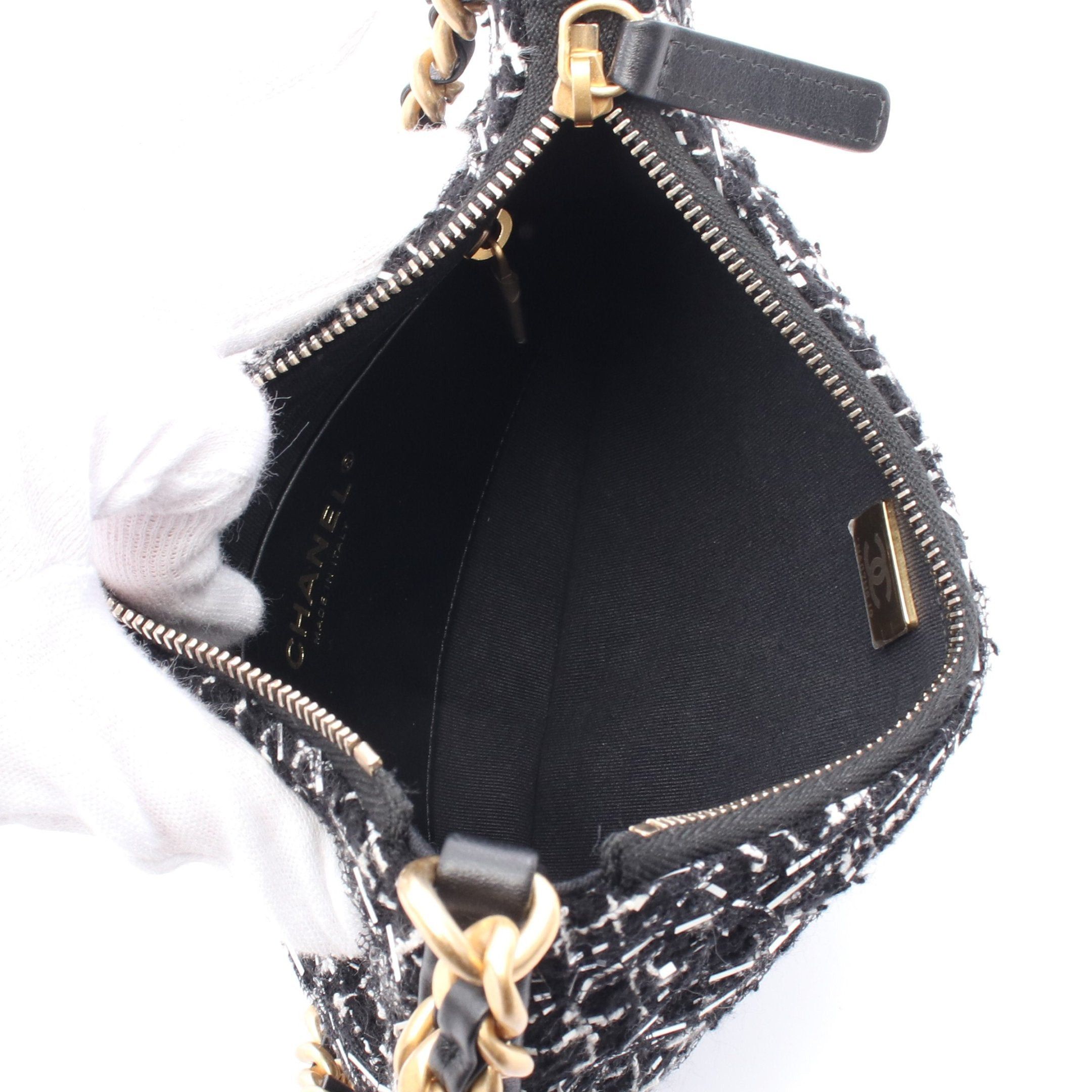 Chanel Chanel Coco Mark Chain Shoulder Bag Tweed Black White Gold Hardware Size ONE SIZE - 3 Thumbnail