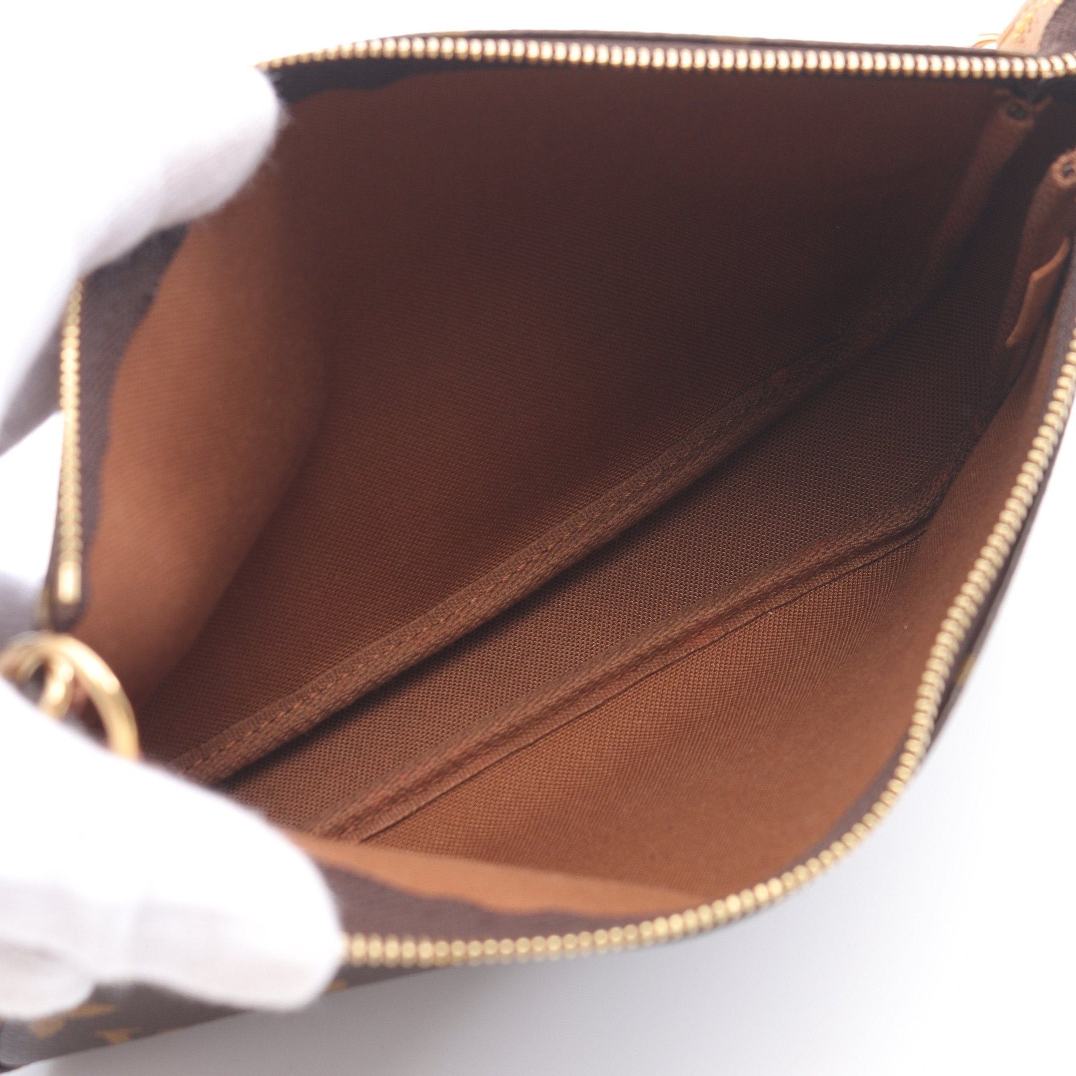 Louis Vuitton Louis Vuitton Pochette Accessoires Monogram Handbag Leather Brown Size ONE SIZE - 3 Thumbnail