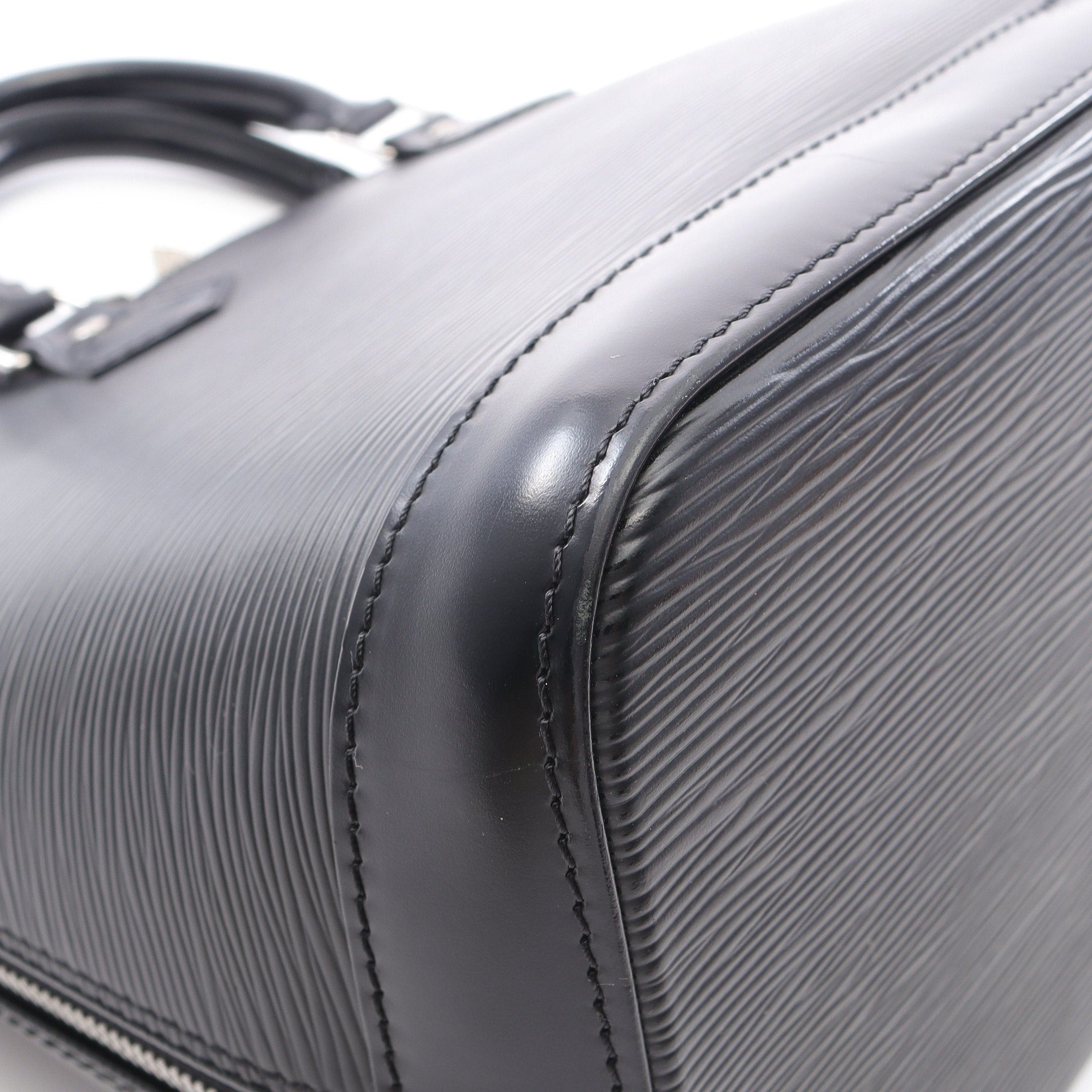 Louis Vuitton Louis Vuitton Alma Pm Epi Noir Handbag Leather Black Size ONE SIZE - 7 Thumbnail