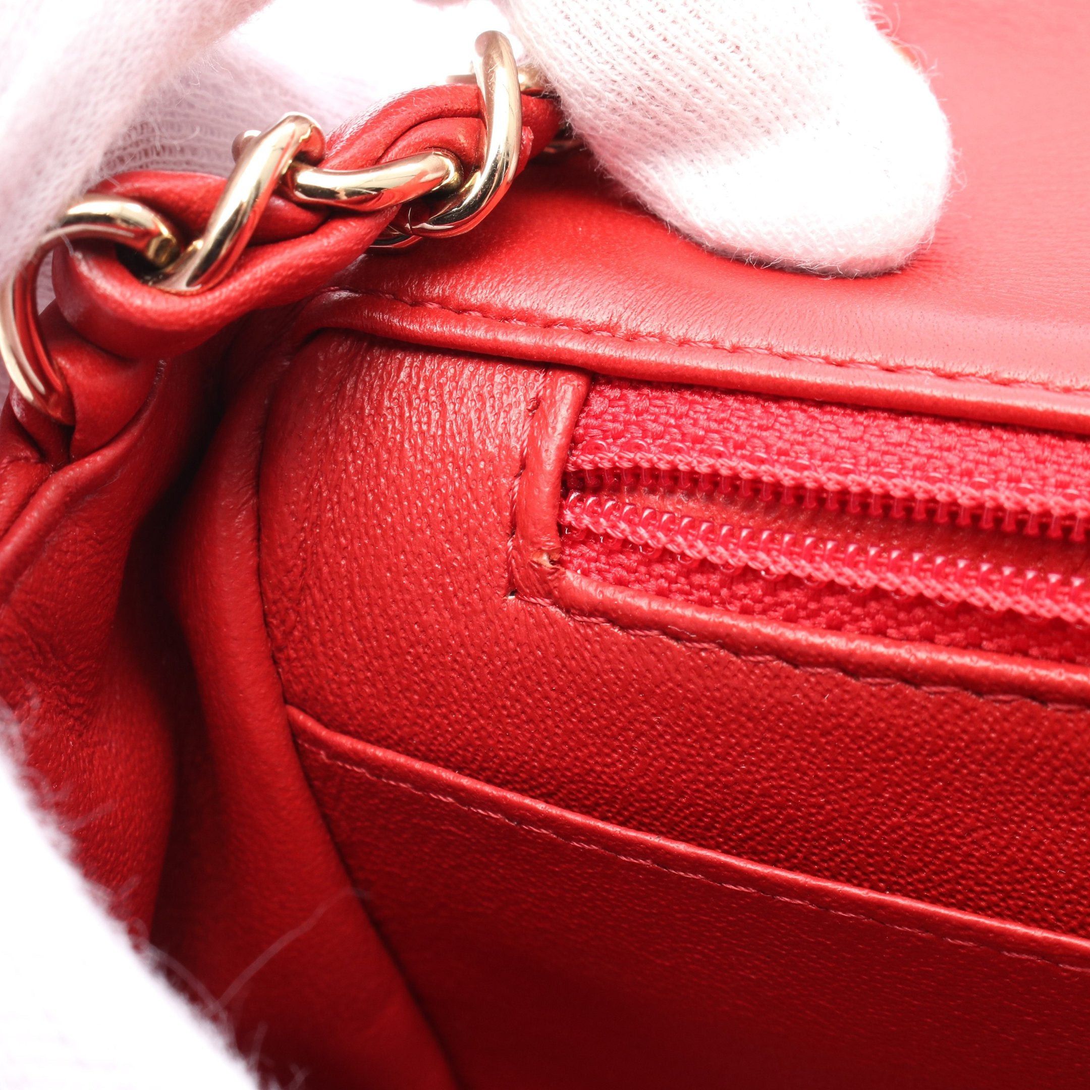 Chanel Chanel Mini Matelasse Chain Shoulder Bag Leather Red Gold Hardware Size ONE SIZE - 7 Thumbnail