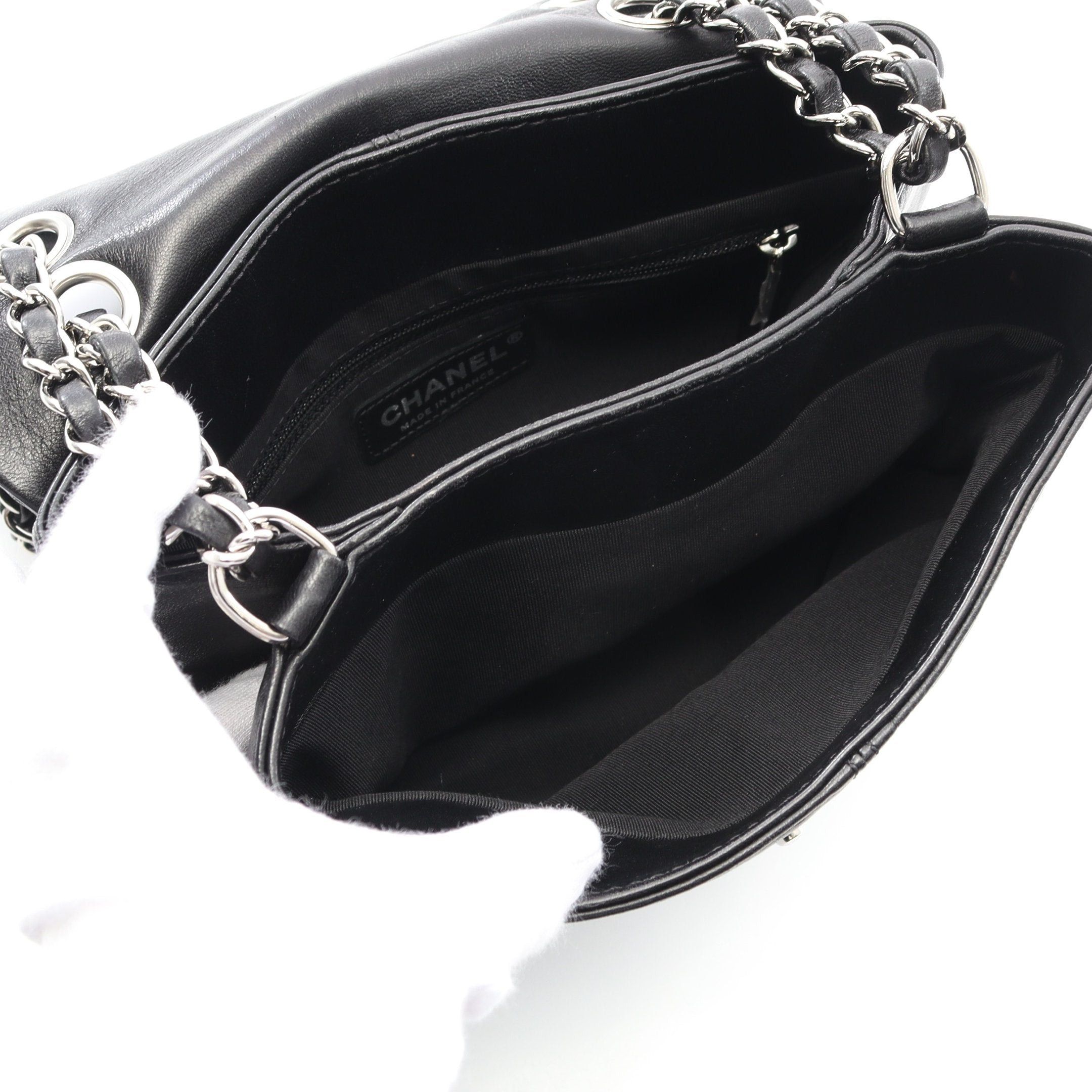 Chanel Chanel Matelasse Chain Shoulder Bag Lambskin Black Silver Hardware Size ONE SIZE - 3 Thumbnail