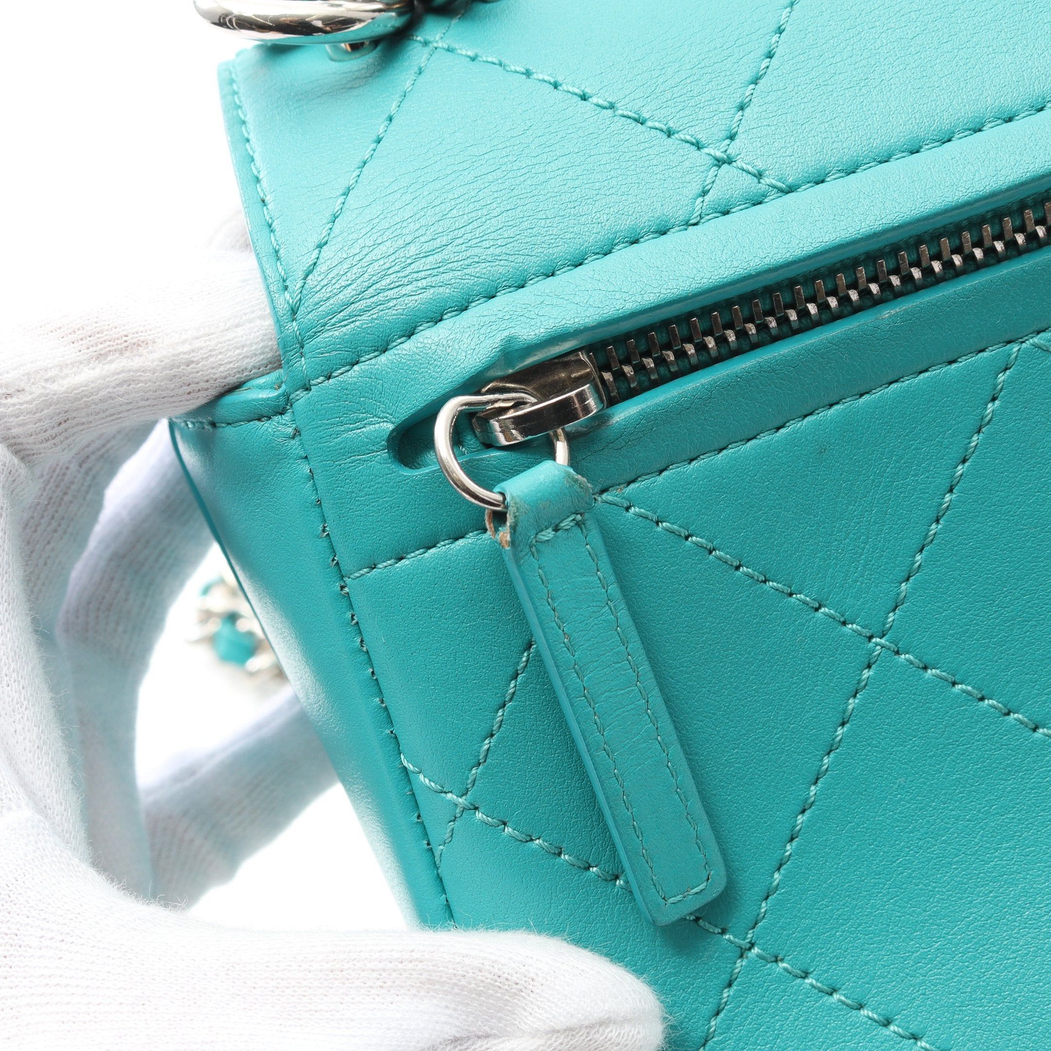 Chanel Chanel Matelasse Top Handle Chain Shoulder Bag Leather Emerald Green Silver Hardware Size ONE SIZE - 10 Thumbnail