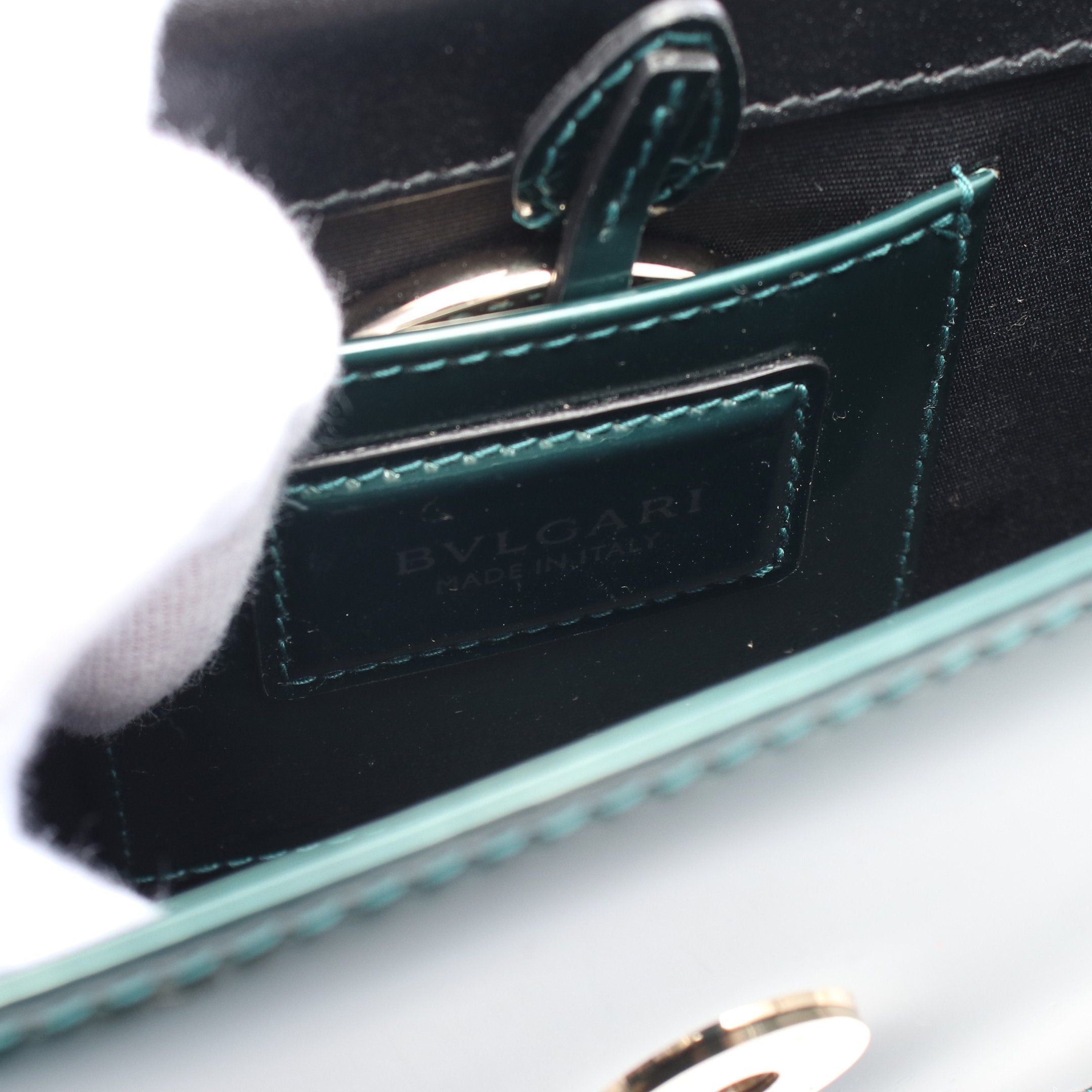 Bvlgari Bvlgari Serpenti Forever Chain Shoulder Bag Patent Leather Dark Green Size ONE SIZE - 4 Thumbnail