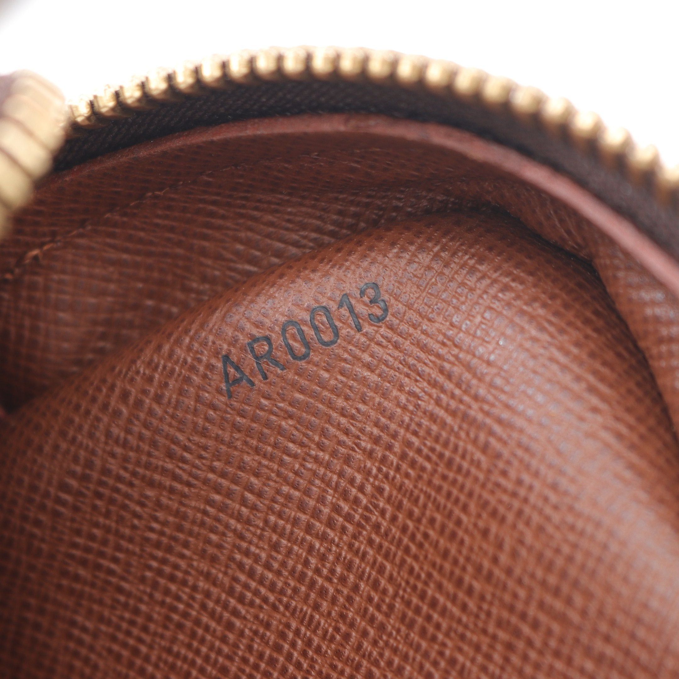 Louis Vuitton Louis Vuitton Amazon Monogram Shoulder Bag Leather Brown Size ONE SIZE - 5 Thumbnail