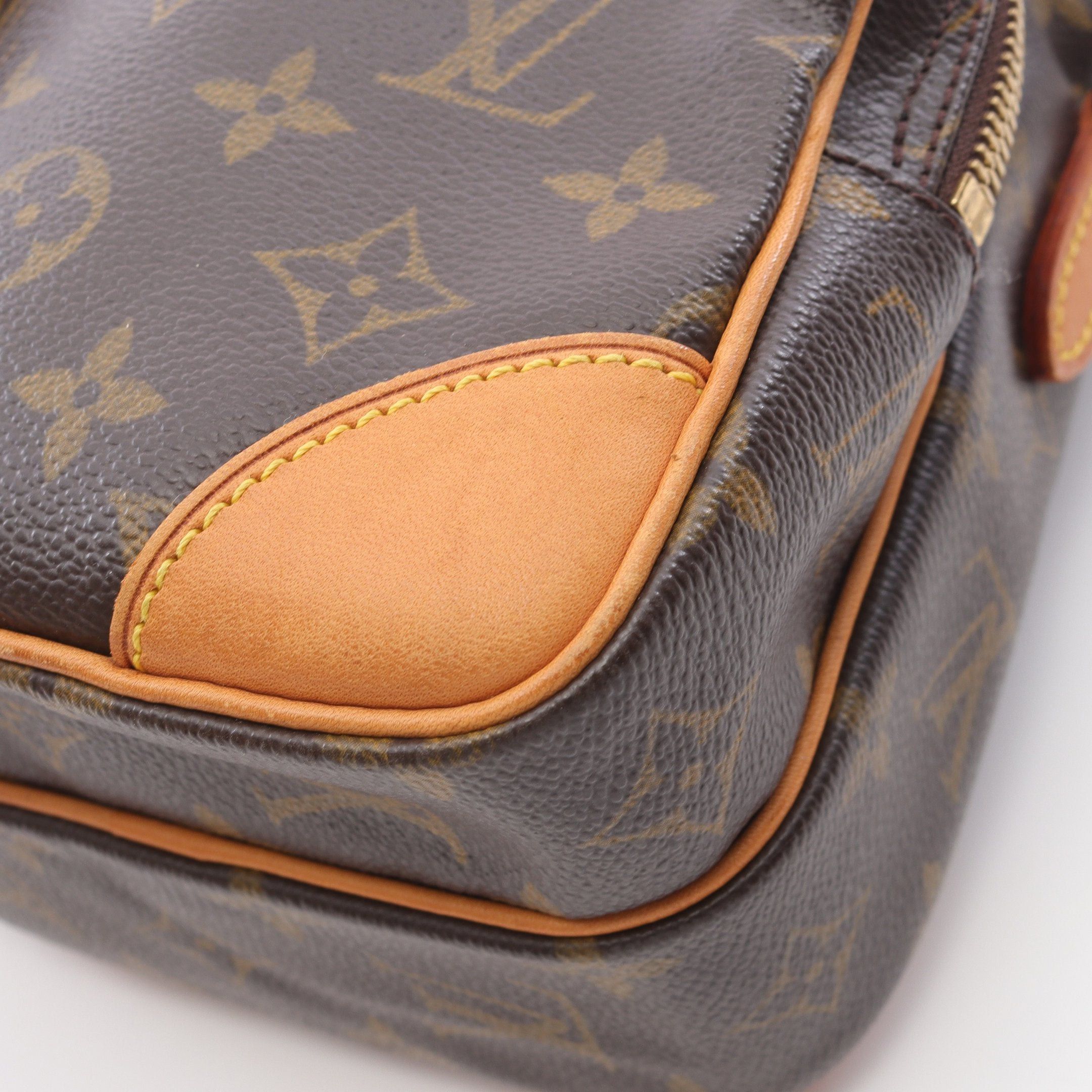 Louis Vuitton Louis Vuitton Amazon Monogram Shoulder Bag Leather Brown Size ONE SIZE - 10 Thumbnail
