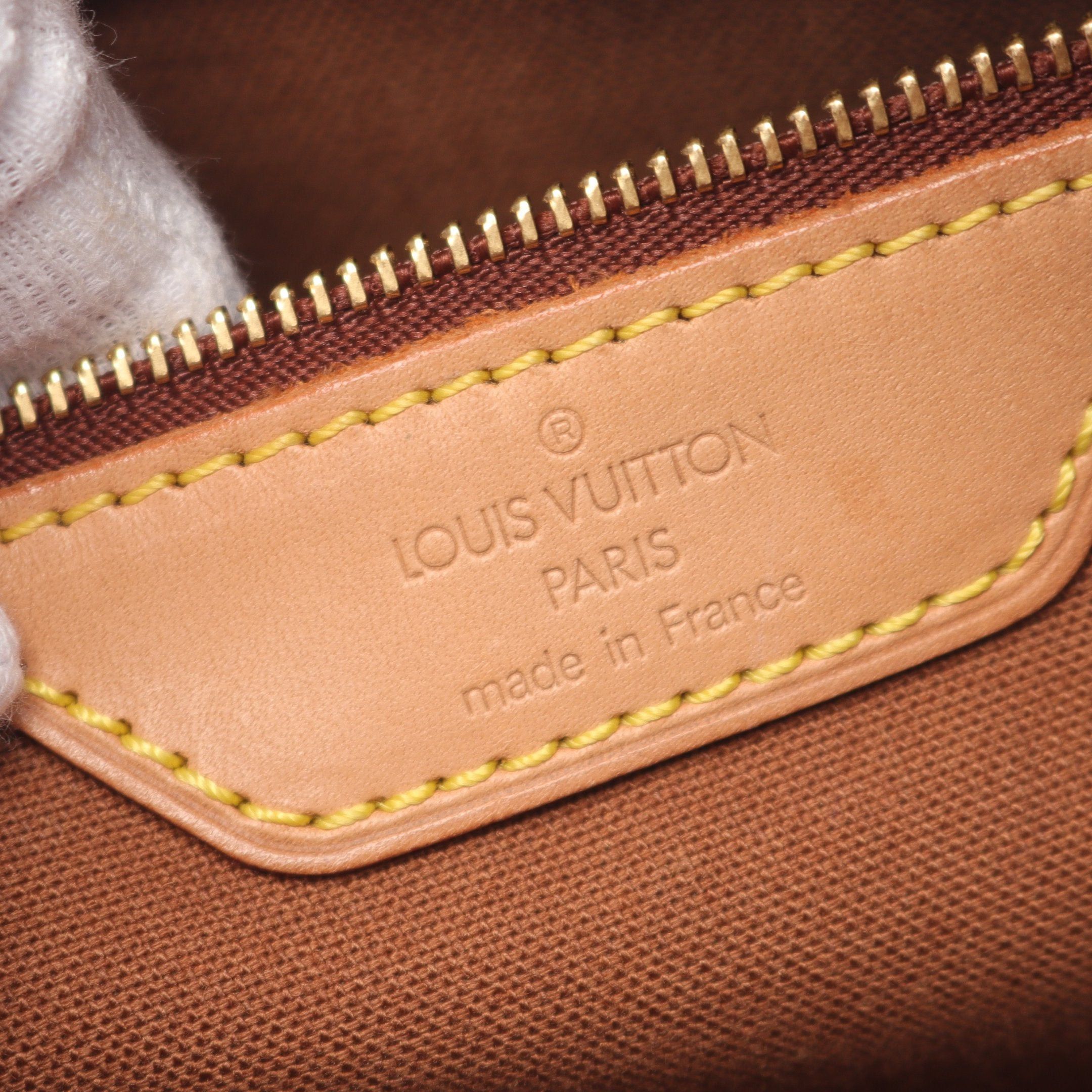 Louis Vuitton Louis Vuitton Kabamezo Monogram Shoulder Bag Tote Leather Brown Size ONE SIZE - 4 Thumbnail