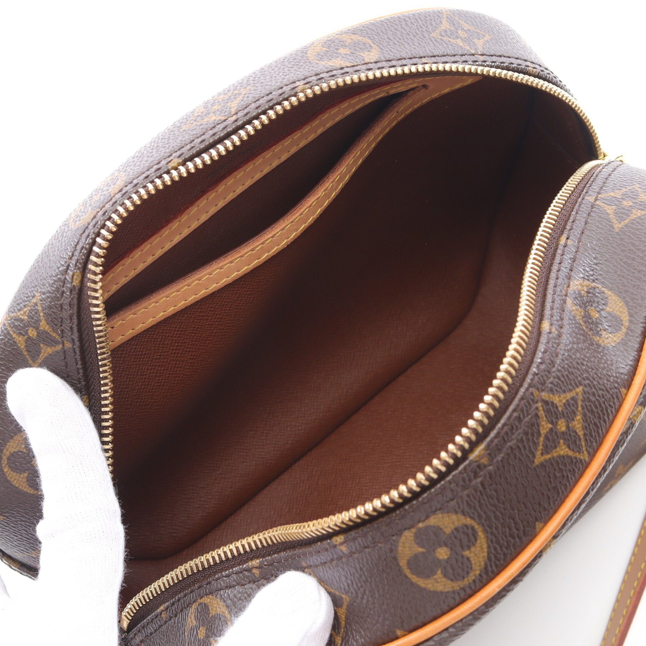 Louis Vuitton Louis Vuitton Blower Monogram Shoulder Bag Leather Brown Size ONE SIZE - 3 Thumbnail