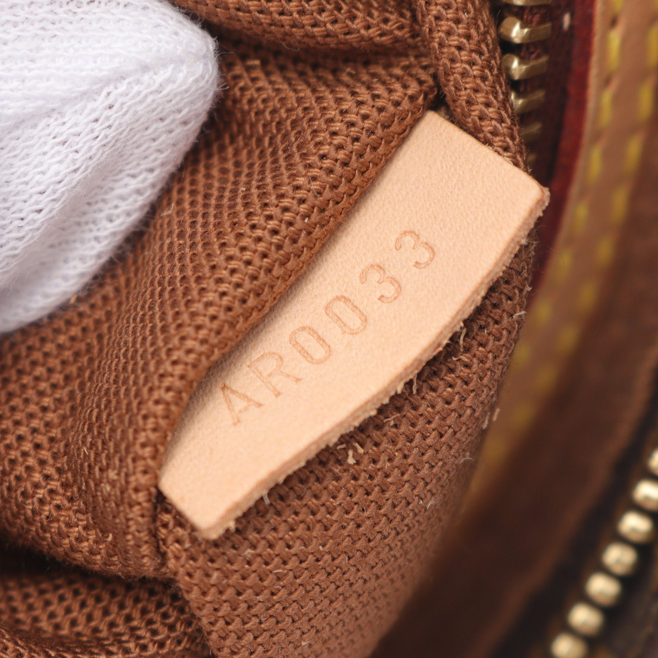 Louis Vuitton Louis Vuitton Trotteur Monogram Shoulder Bag Leather Brown Size ONE SIZE - 5 Thumbnail