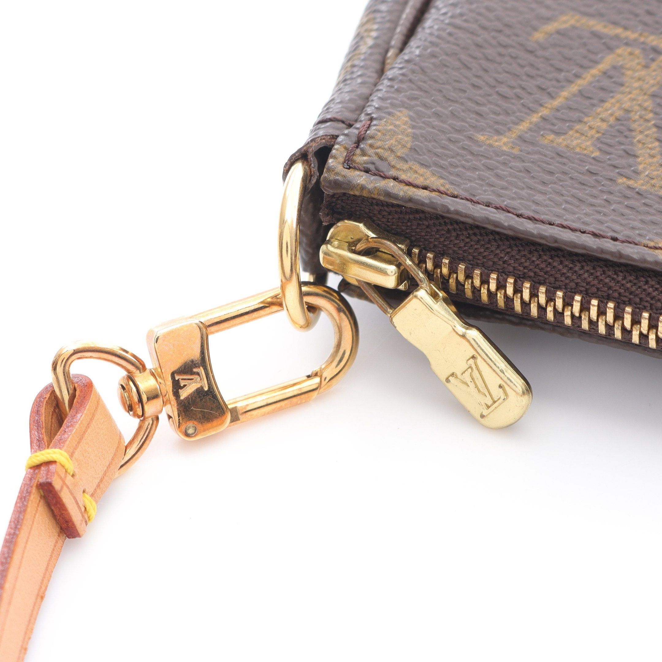Louis Vuitton Louis Vuitton Pochette Accessoires Monogram Handbag Leather Brown Size ONE SIZE - 6 Thumbnail