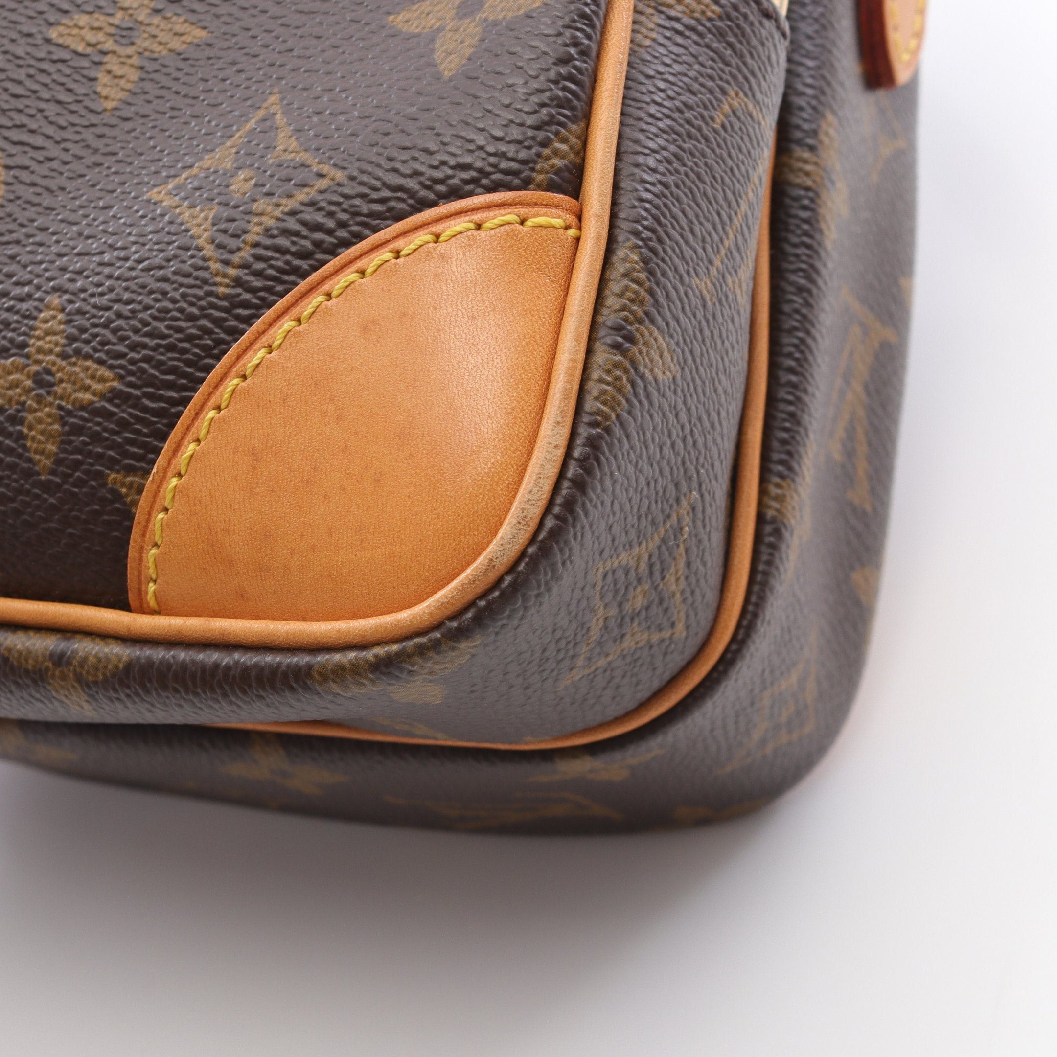 Louis Vuitton Louis Vuitton Amazon Monogram Shoulder Bag Leather Brown Size ONE SIZE - 8 Thumbnail
