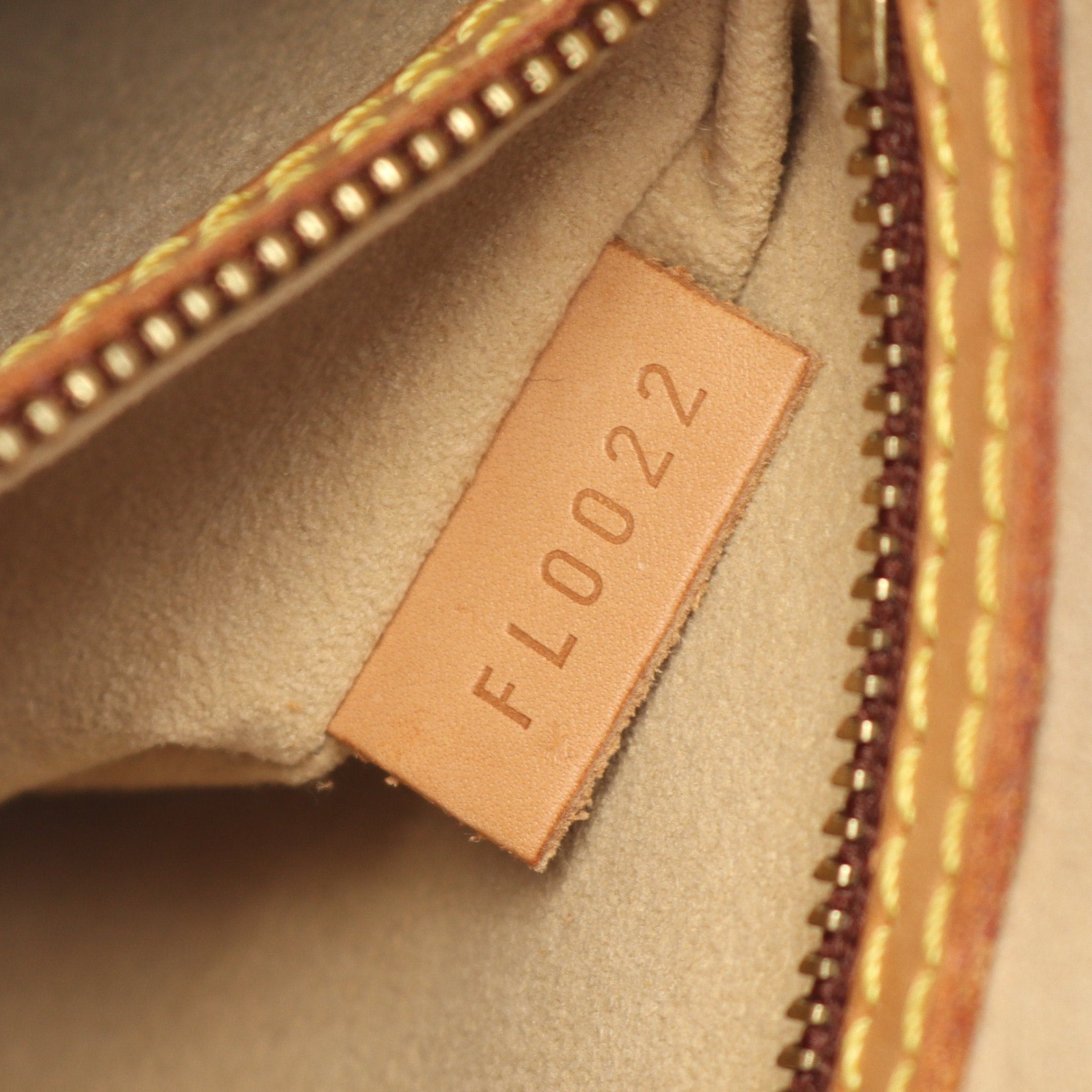 Louis Vuitton Louis Vuitton Looping Mm Monogram Shoulder Bag Leather Brown Size ONE SIZE - 5 Thumbnail