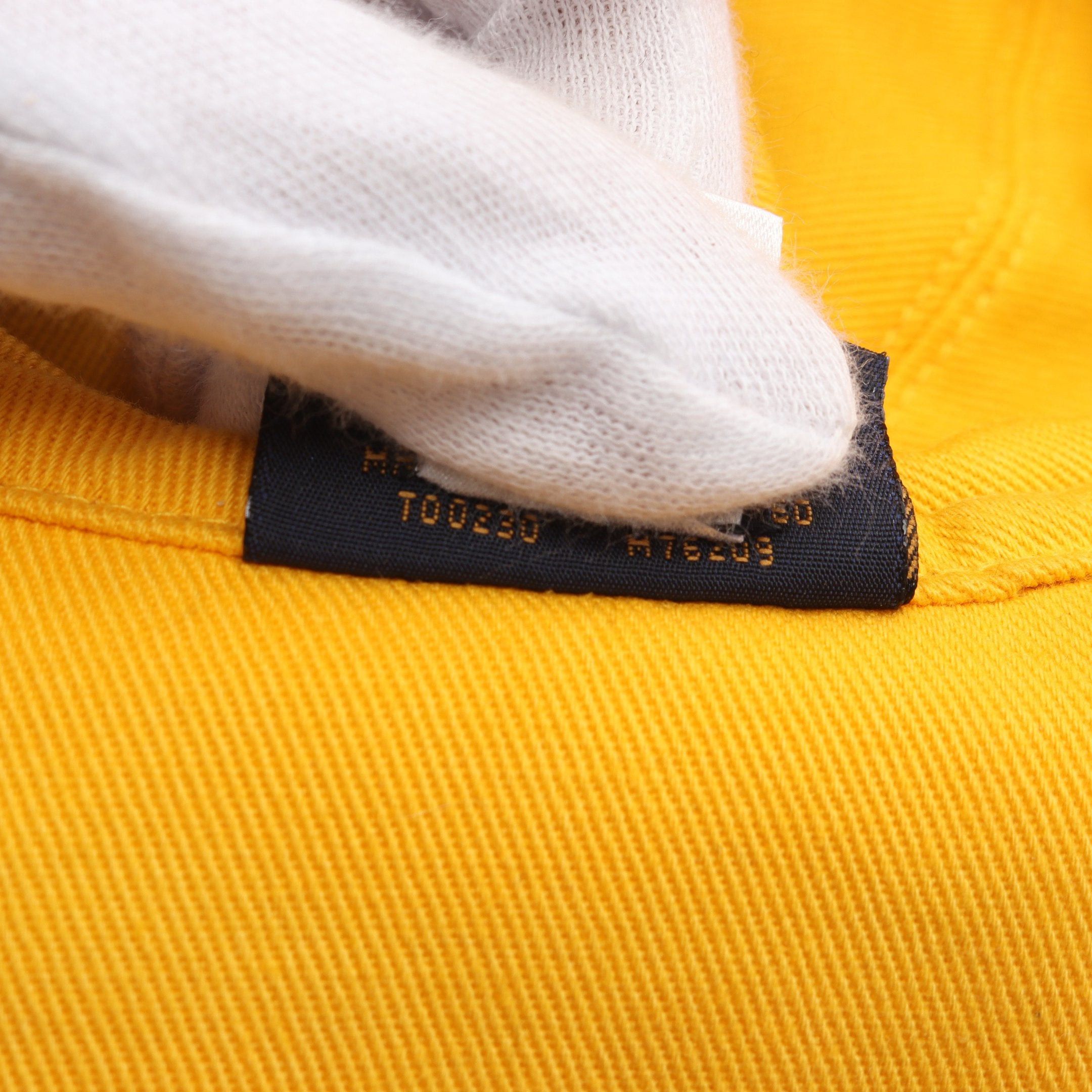Louis Vuitton Louis Vuitton Chapeau Monogram Denim Bucket Hat Cotton Black Yellow Reversible Size ONE SIZE - 6 Thumbnail