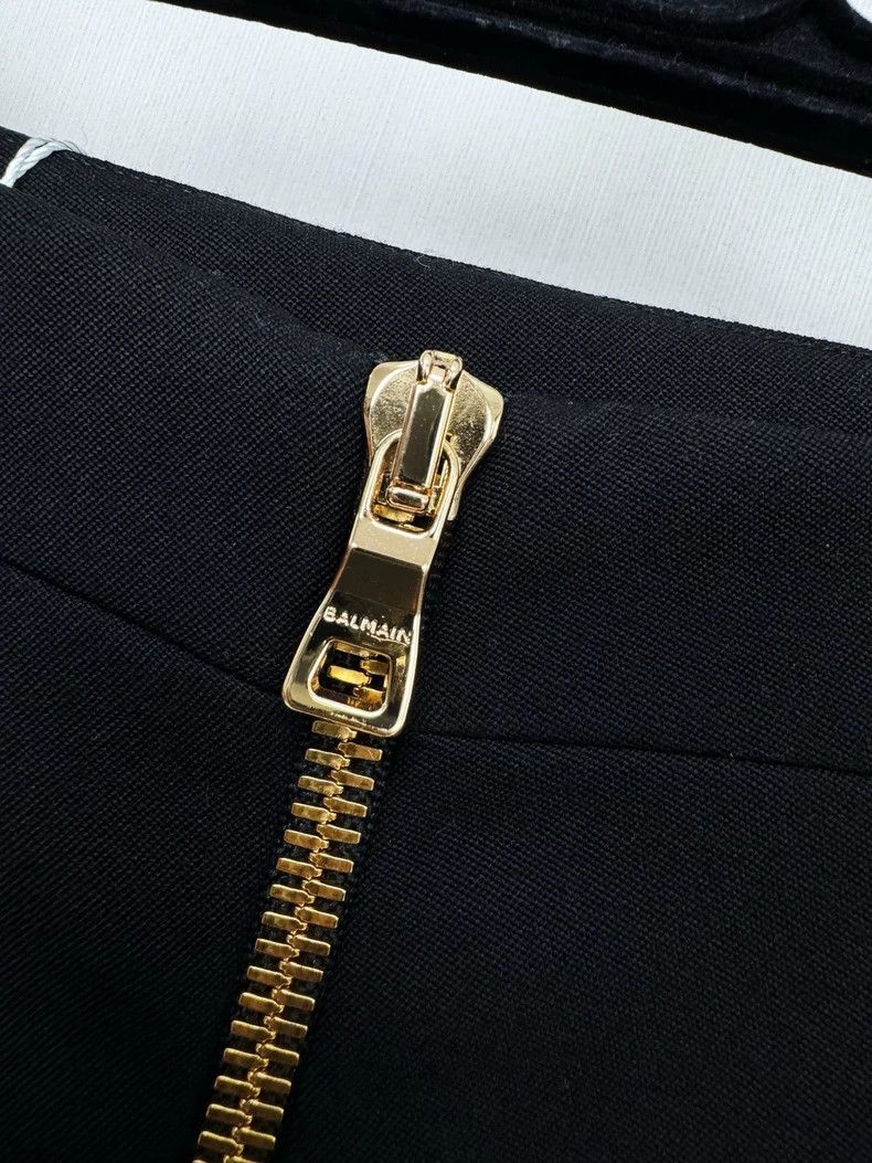 Balmain Balmain New Black Skirt with Gold Buttons Size 34" / US 12 / IT 48 - 3 Thumbnail