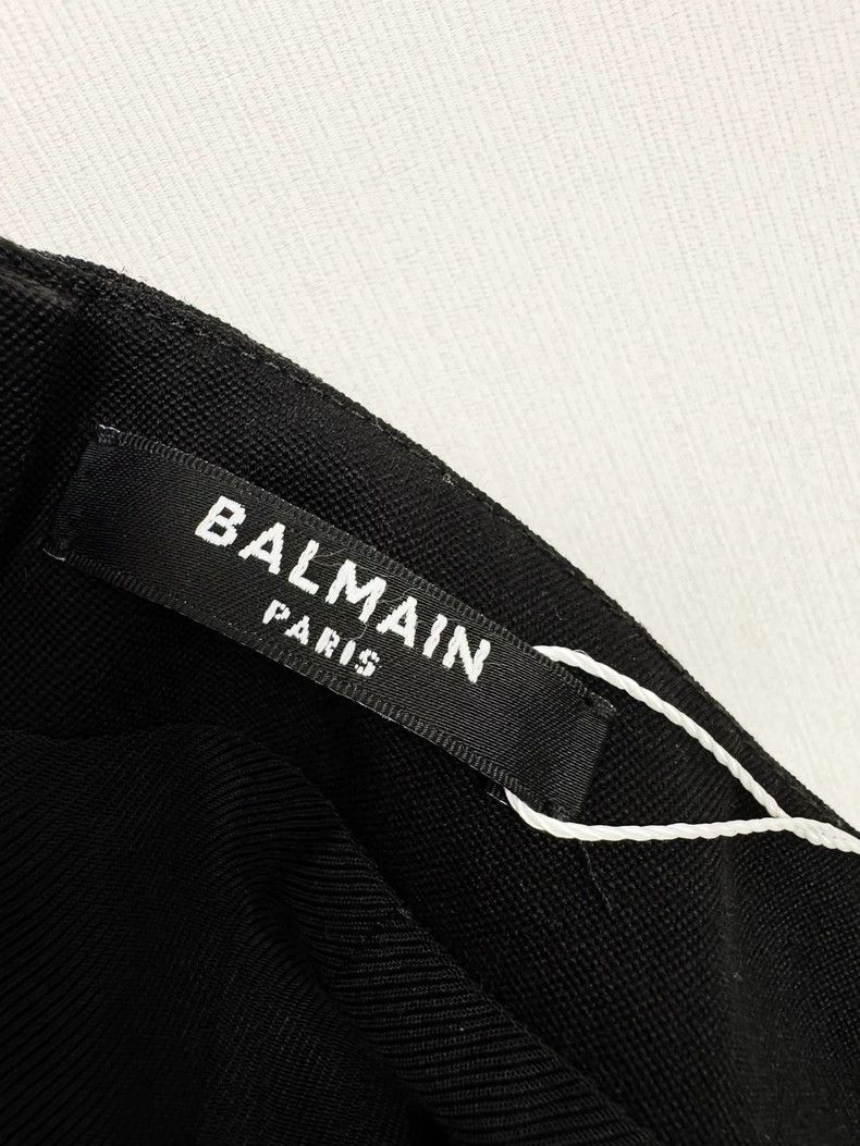 Balmain Balmain New Black Skirt with Gold Buttons Size 34" / US 12 / IT 48 - 2 Thumbnail