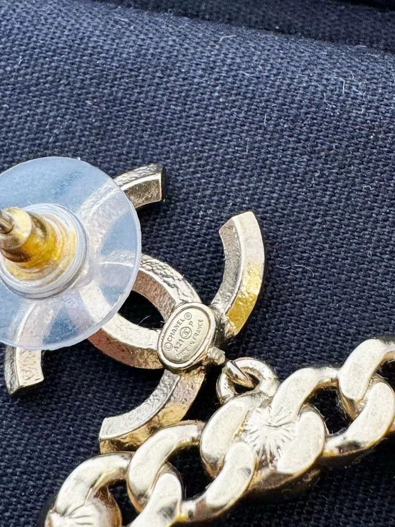 Chanel Chanel Number 5 Earrings in Good Condition Size ONE SIZE - 6 Thumbnail