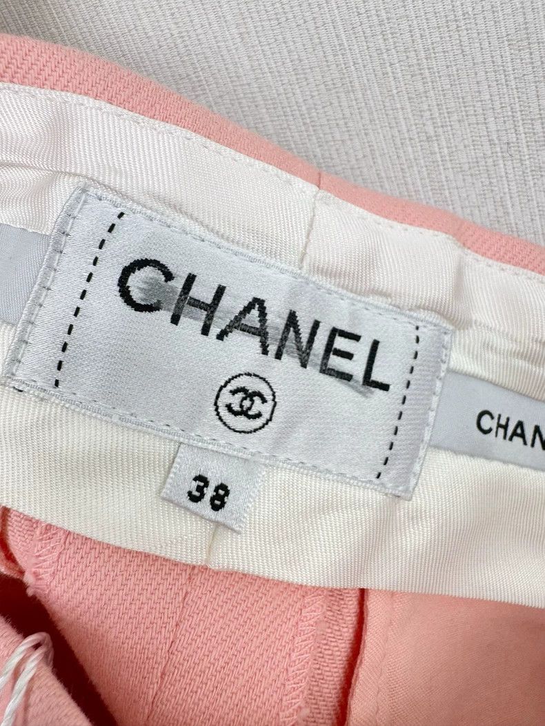 Chanel Chanel Pink Shorts Size 38 Size 38" / US 16 / IT 52 - 2 Thumbnail
