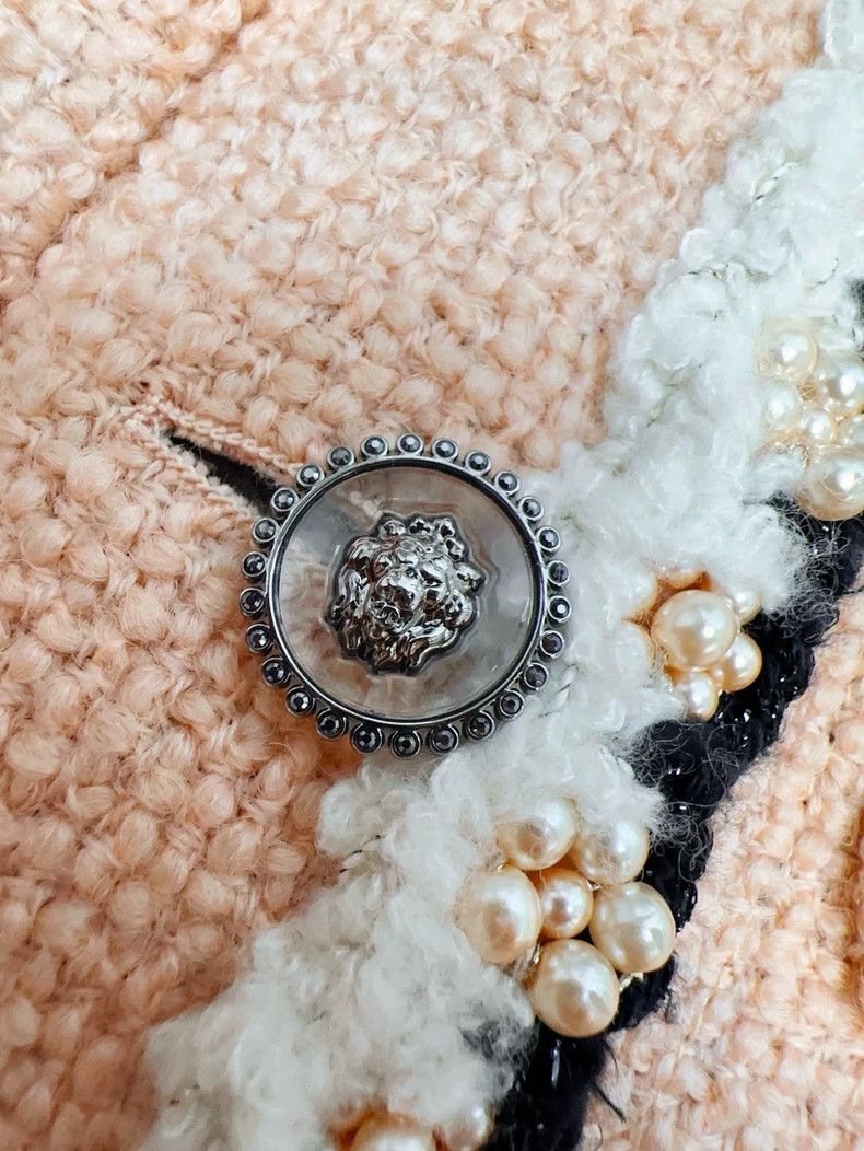 Chanel Chanel Pearl Flower Trim Four-Pocket Jacket Size XS / US 0-2 / IT 36-38 - 4 Thumbnail