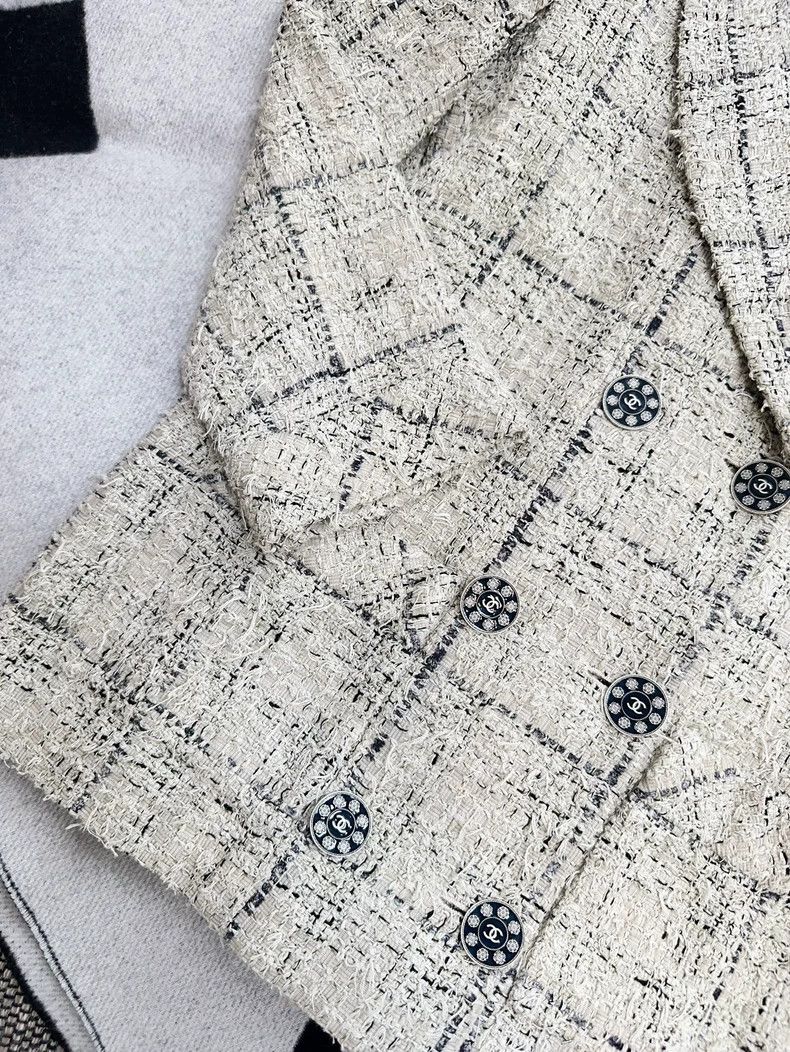 Chanel Chanel Tweed Plaid Blazer from Seoul Collection Size S / US 4 / IT 40 - 4 Thumbnail
