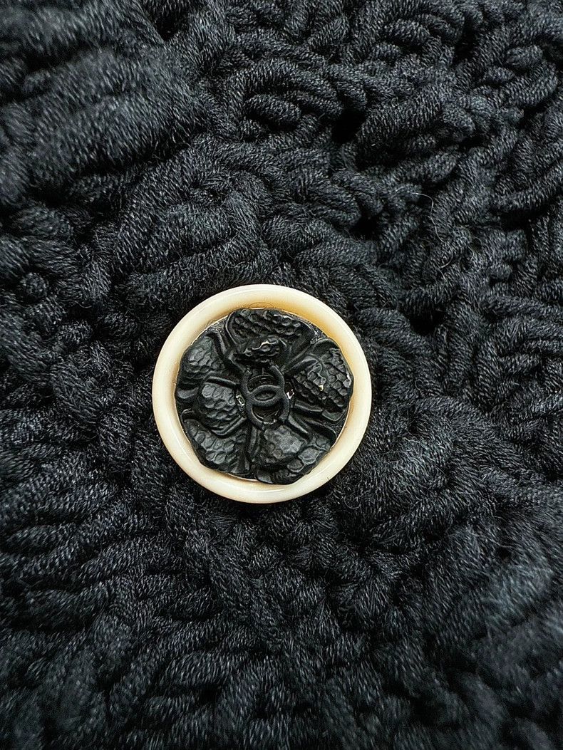 Chanel Chanel Black and White Knit Cardigan Jacket Size M / US 6-8 / IT 42-44 - 4 Thumbnail