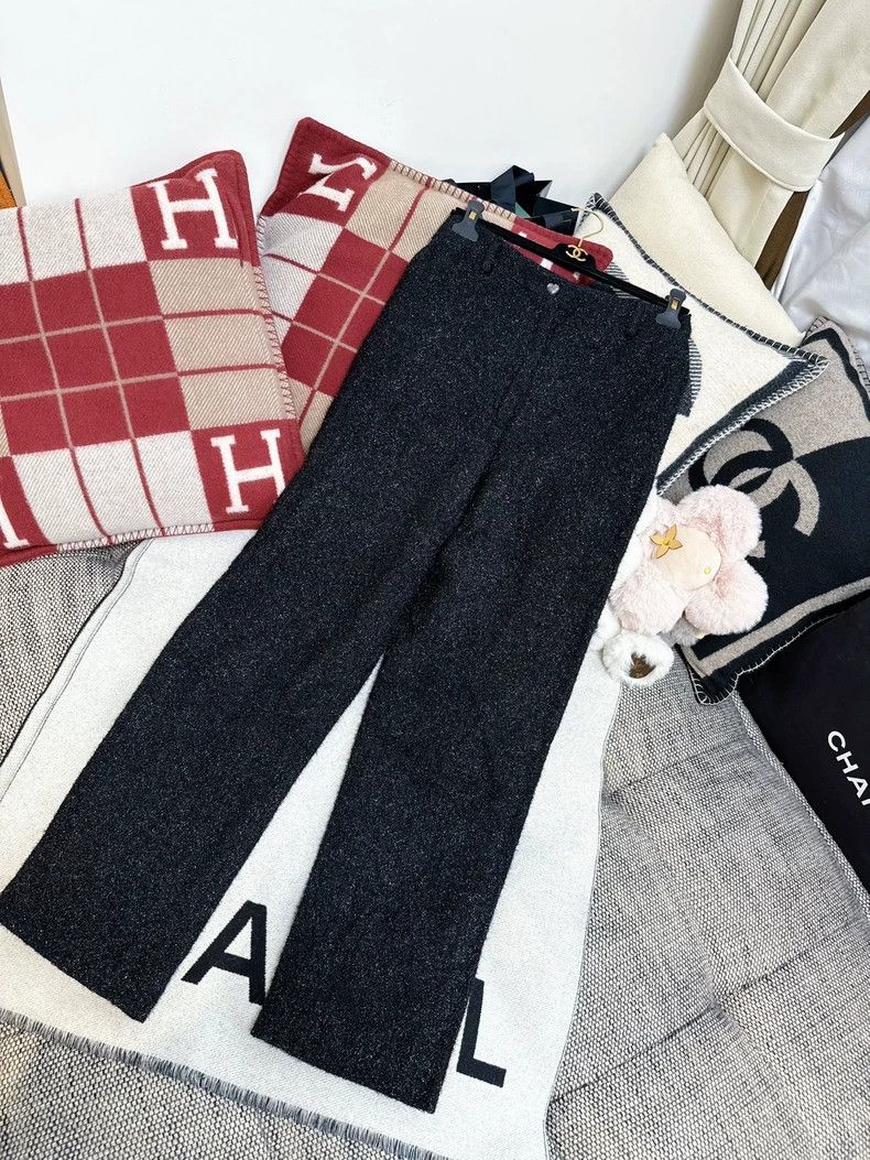 Chanel Chanel Black Long Trousers with Heart Button Size 36" / US 14 / IT 50 - 7 Thumbnail