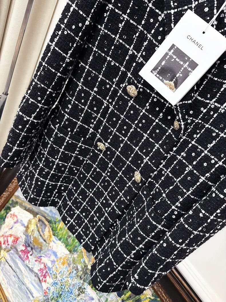 Chanel Chanel Black and White Checkered Embroidered Jacket Size S / US 4 / IT 40 - 4 Thumbnail
