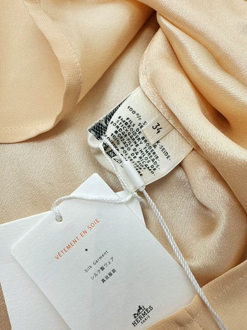 Hermes Hermes Silk Short Sleeve Dress in Nude Size XS / US 0-2 / IT 36-38 - 6 Thumbnail