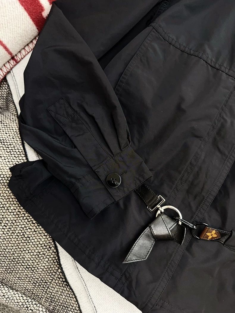 Louis Vuitton Louis Vuitton Black Hooded Jacket Size M / US 6-8 / IT 42-44 - 5 Thumbnail