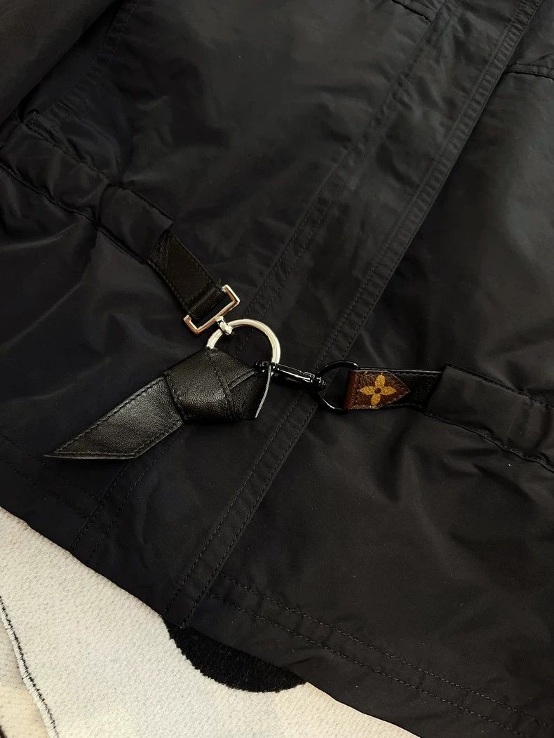 Louis Vuitton Louis Vuitton Black Hooded Jacket Size M / US 6-8 / IT 42-44 - 4 Thumbnail
