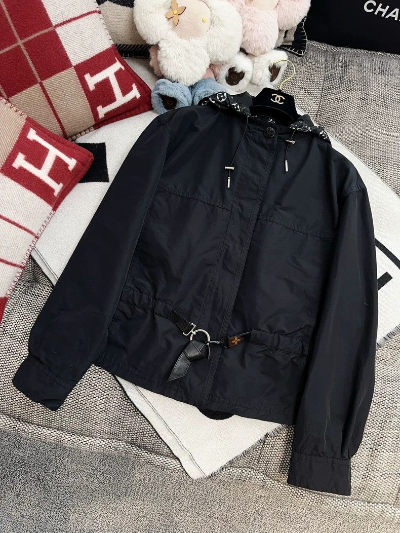 Louis Vuitton Louis Vuitton Black Hooded Jacket Size M / US 6-8 / IT 42-44 - 8 Thumbnail