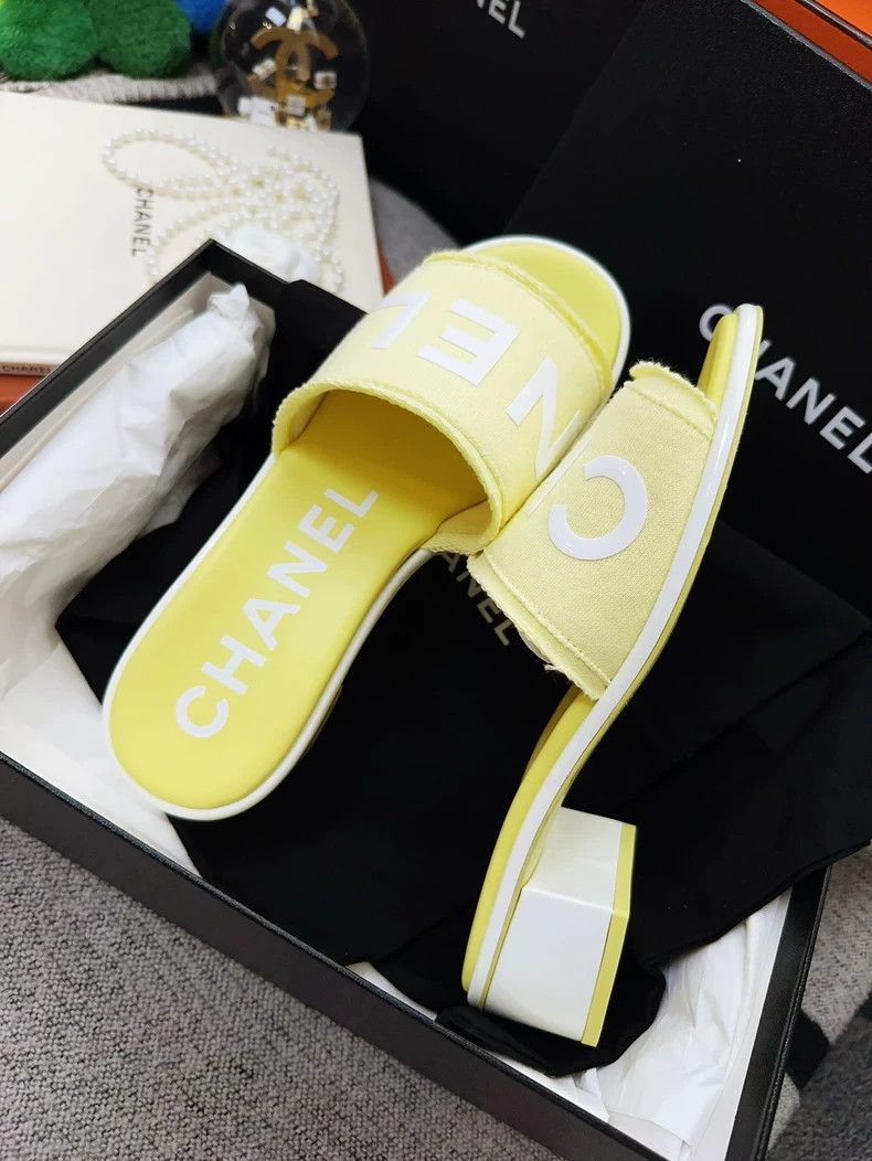 Chanel Chanel Yellow Logo Slide Sandals for Women Size US 8 / IT 38 - 2 Thumbnail