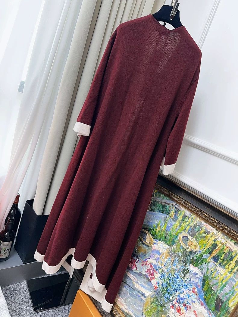 Chanel Chanel Burgundy Knit Cardigan with White Trim Size M / US 6-8 / IT 42-44 - 2 Thumbnail