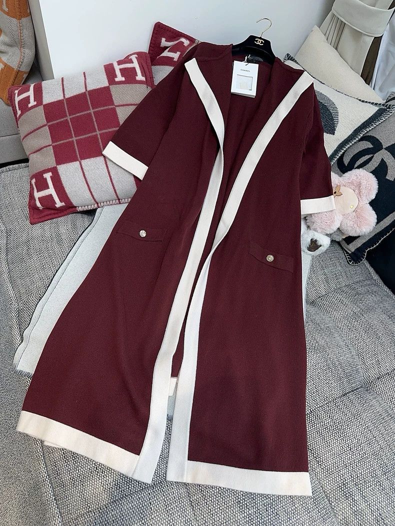 Chanel Chanel Burgundy Knit Cardigan with White Trim Size M / US 6-8 / IT 42-44 - 9 Thumbnail