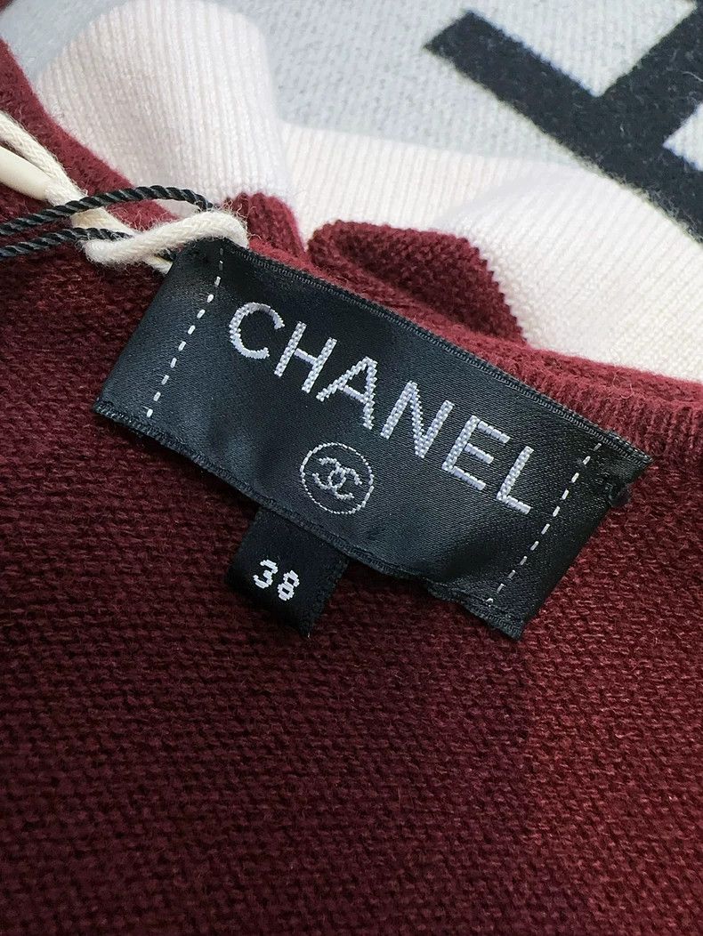 Chanel Chanel Burgundy Knit Cardigan with White Trim Size M / US 6-8 / IT 42-44 - 6 Thumbnail