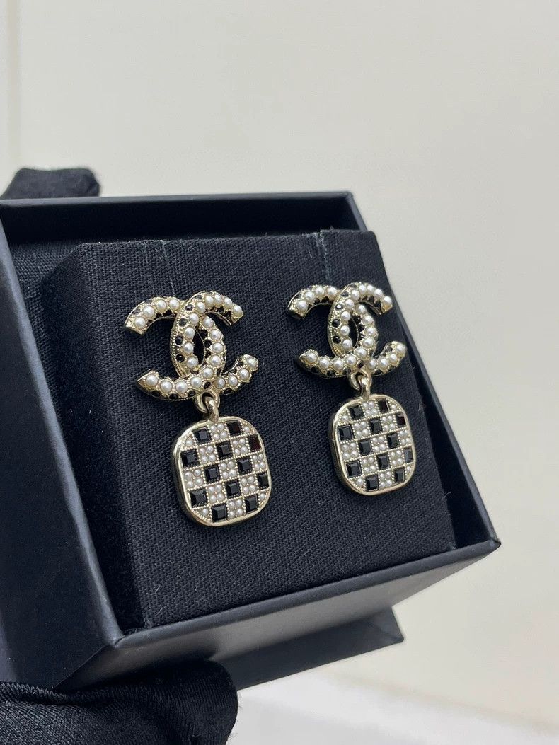 Chanel Chanel Castle Earrings for Women Size ONE SIZE - 3 Thumbnail