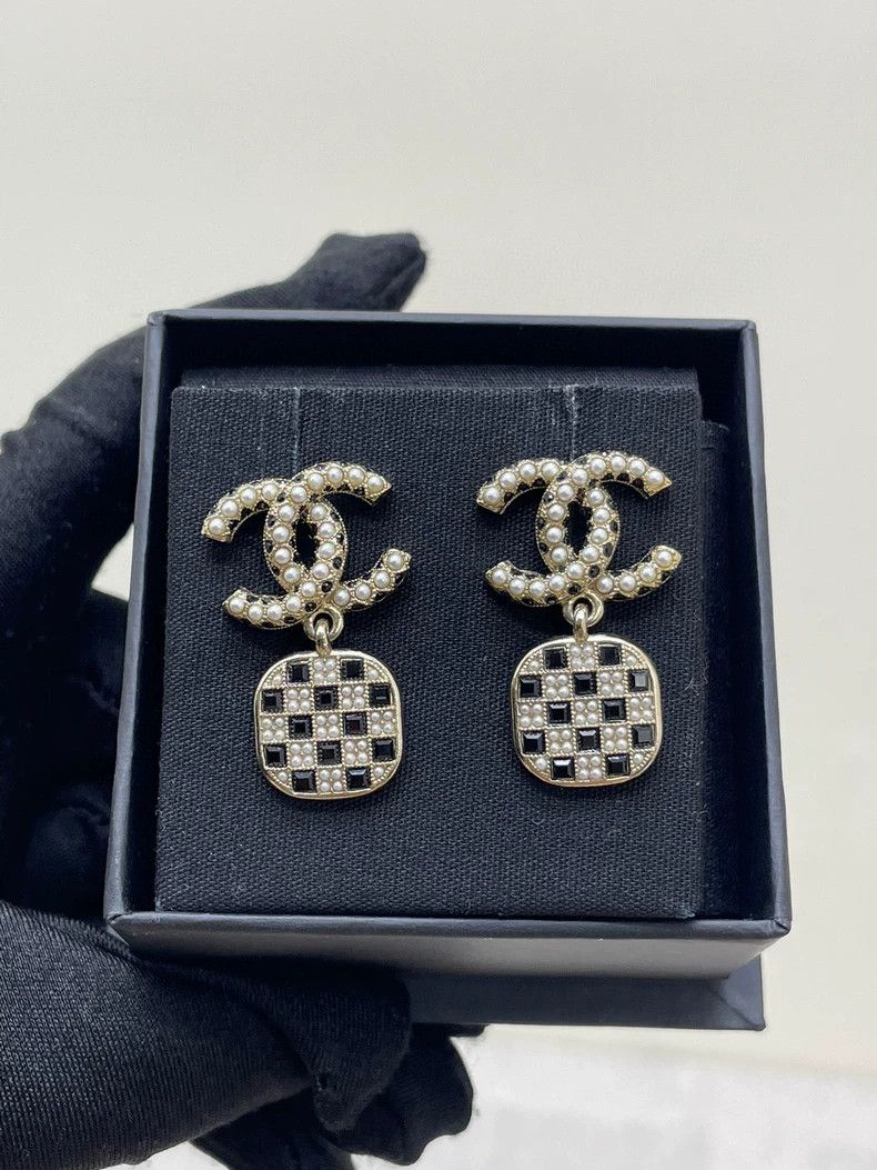 Chanel Chanel Castle Earrings for Women Size ONE SIZE - 2 Thumbnail