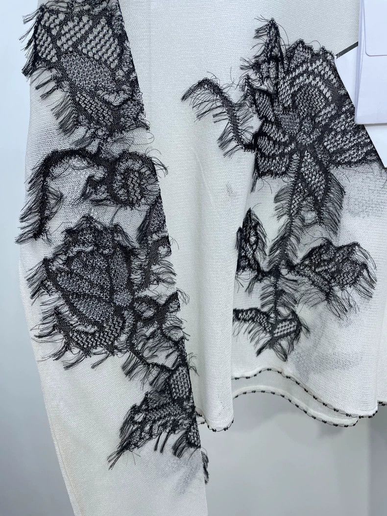 Dior Dior Black and White Rose Lace Knit Sweater Size M / US 6-8 / IT 42-44 - 4 Thumbnail