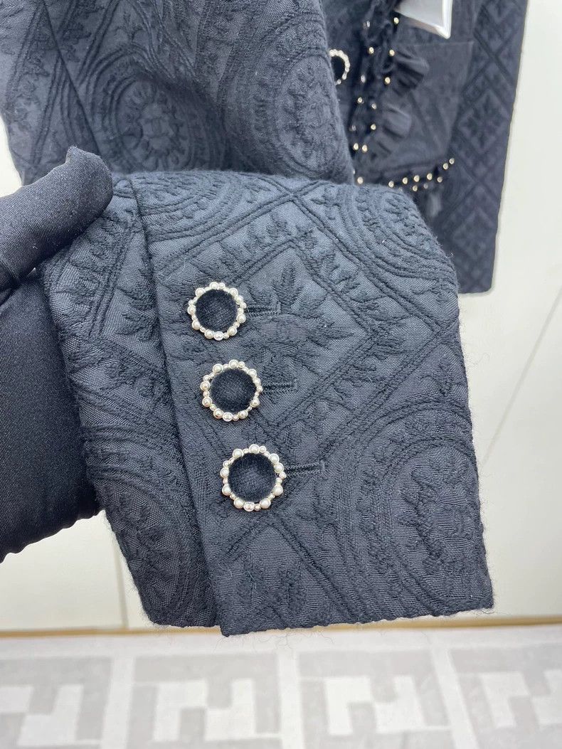 Chanel Black Ruffle Detail Velvet Jacket Size M / US 6-8 / IT 42-44 - 5 Thumbnail