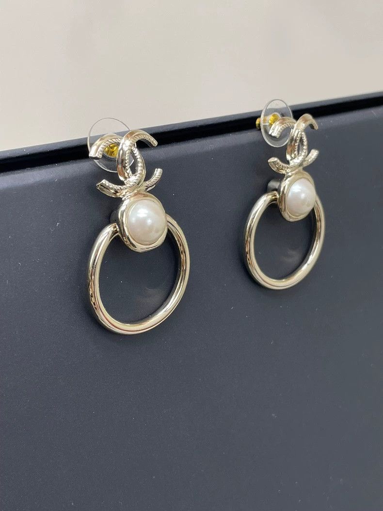 Chanel Chanel Pearl Circular Earrings in Box Size ONE SIZE - 3 Thumbnail
