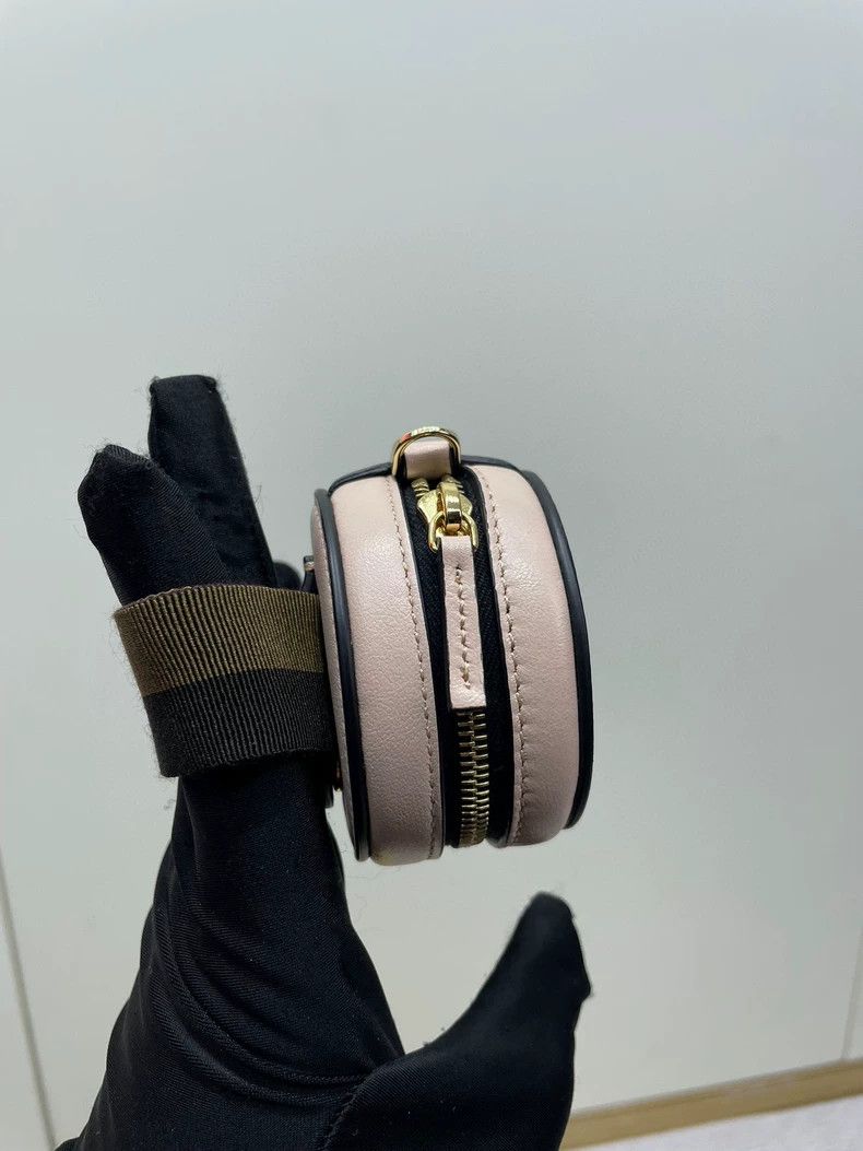 Fendi Fendi Pink Wrist Earphone Coin Purse Size ONE SIZE - 4 Thumbnail