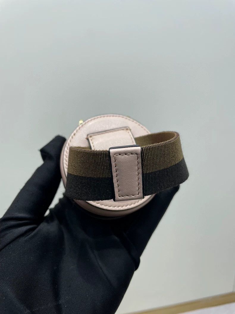 Fendi Fendi Pink Wrist Earphone Coin Purse Size ONE SIZE - 8 Thumbnail